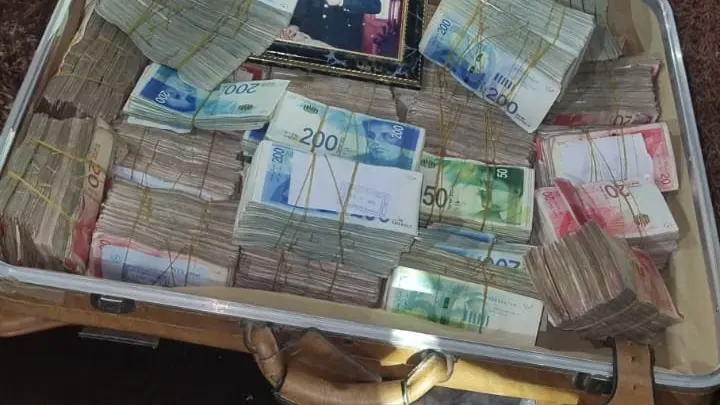 In der Wohnung eines Hamas-Terroristen im Gazastreifen fand die israelische Armee 5 Millionen israelische Schekel (etwa 1,25 Millionen Euro).