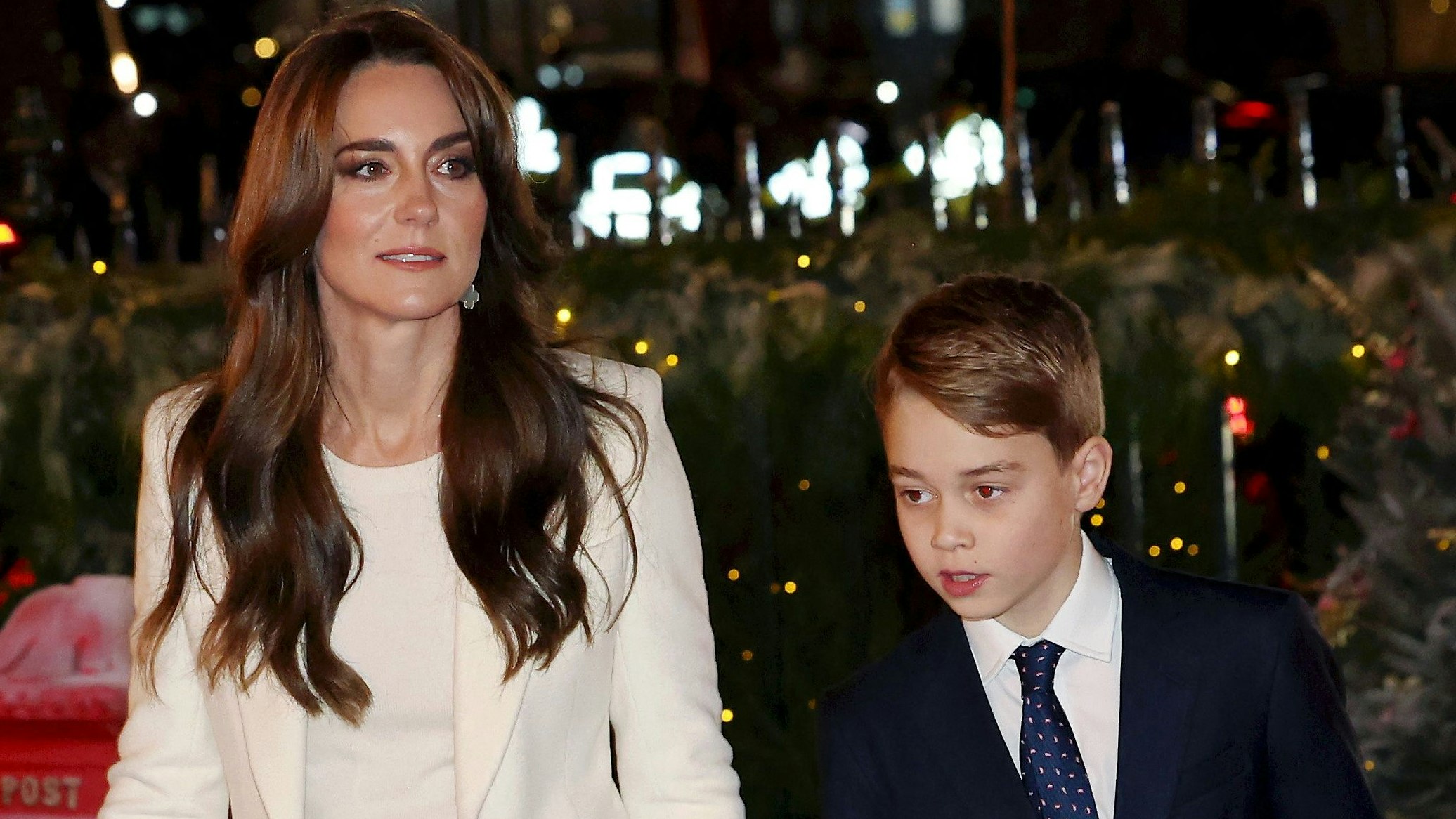 Kare und William suchen die passende Schule für George.