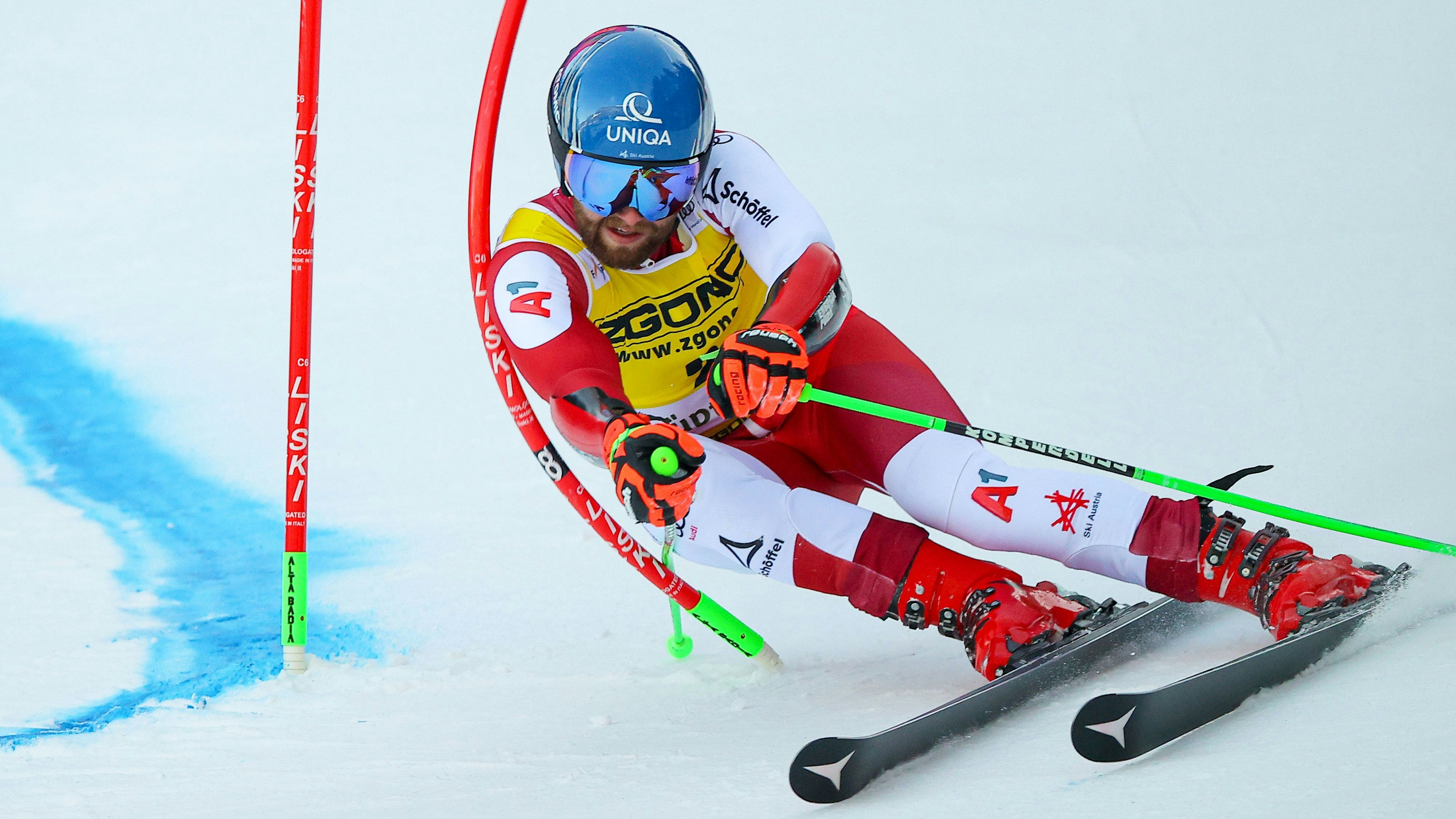 Marco Schwarz konnte im ersten Durchgang nicht mit Marco Odermatt mithalten.