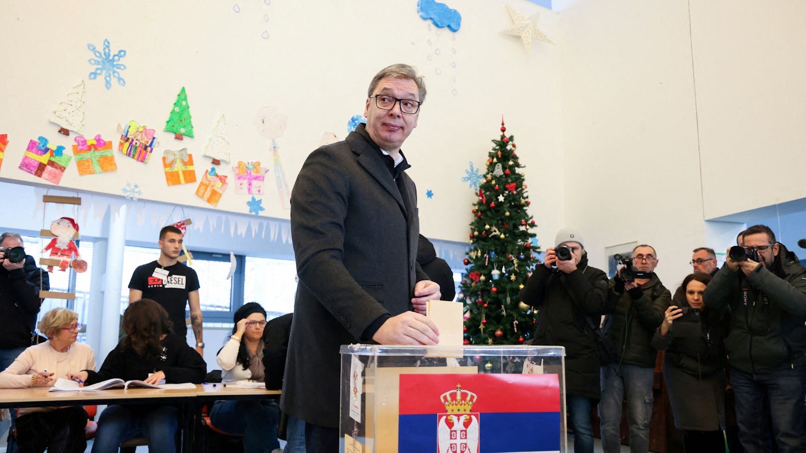 Partei von Präsident Vucic gewinnt Parlamentswahl