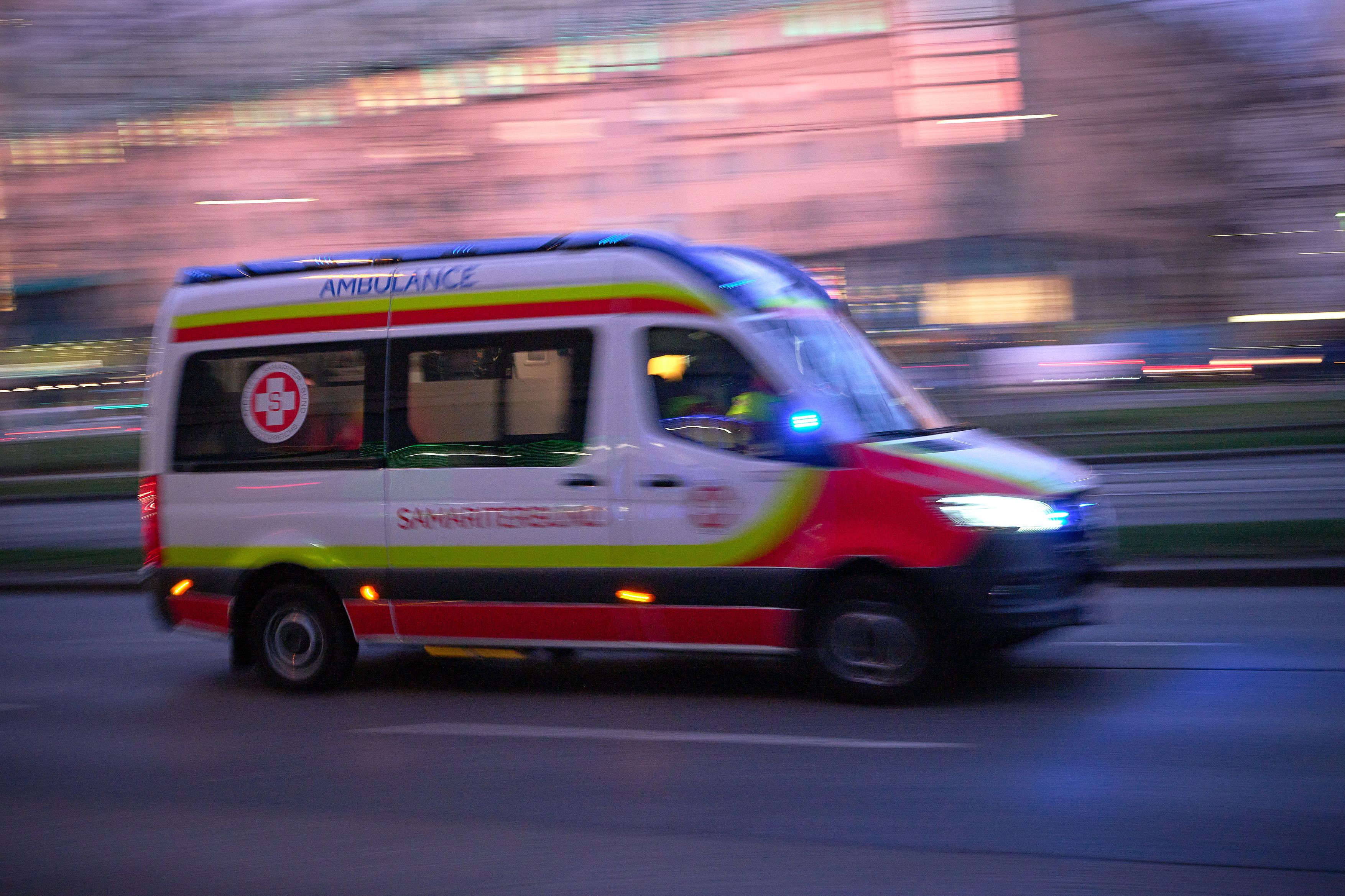 Der 69-Jährige erlag noch am Unfallort seinen schweren Verletzungen. (Symbolbild)