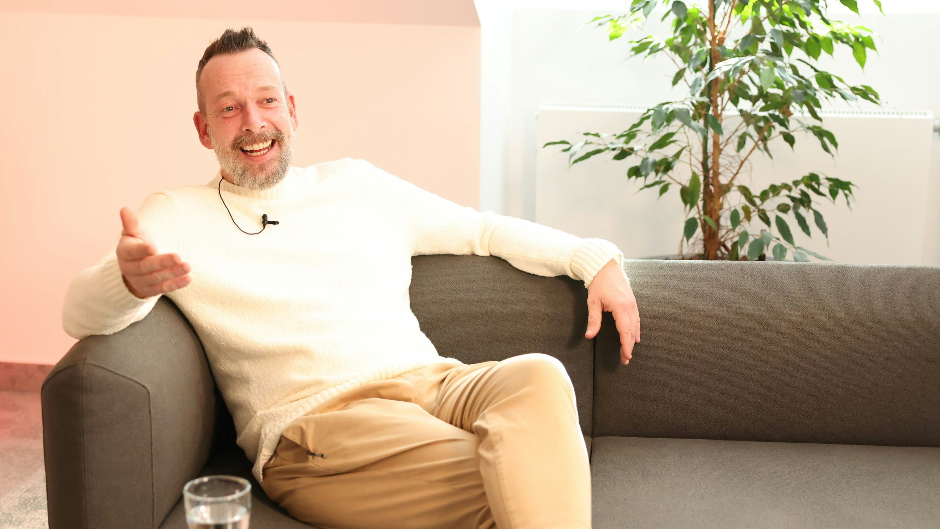 Heute.at - Robert Kratky hat mir in den Kaffee gespuckt