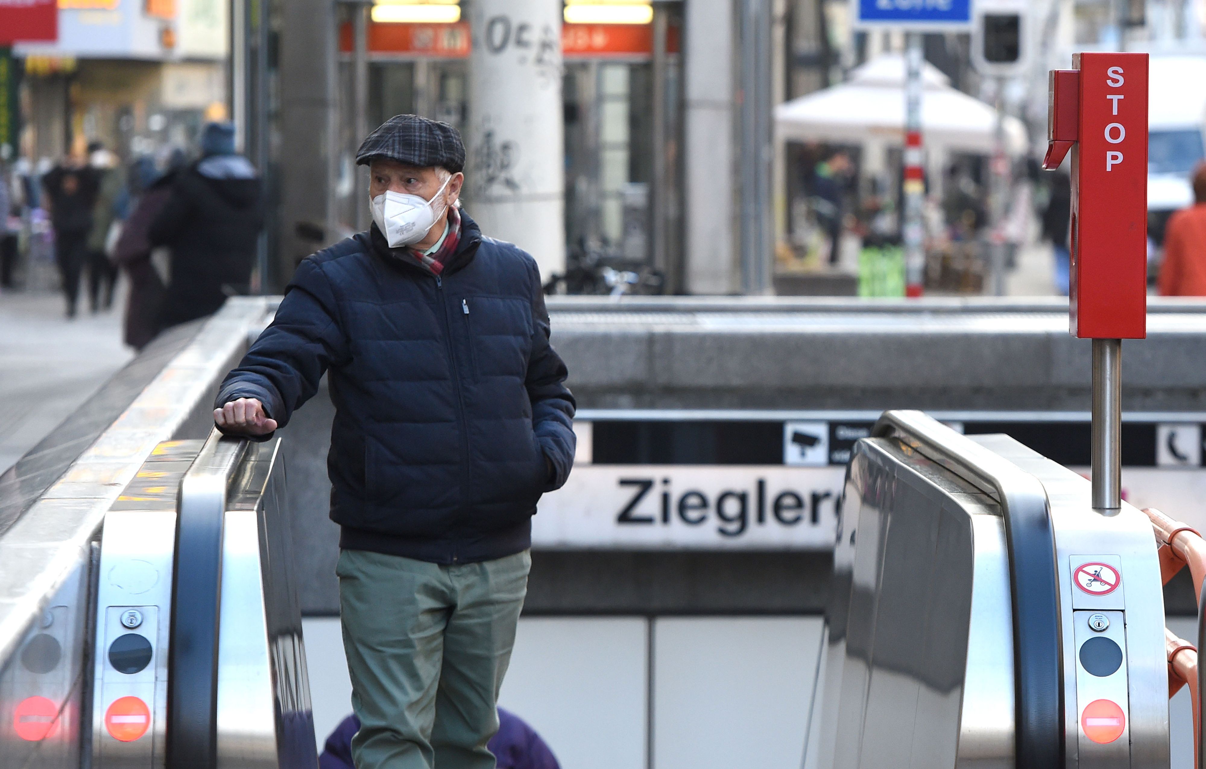 Heute.at - Corona-Zahlen weiter hoch – Experten sprechen Klartext