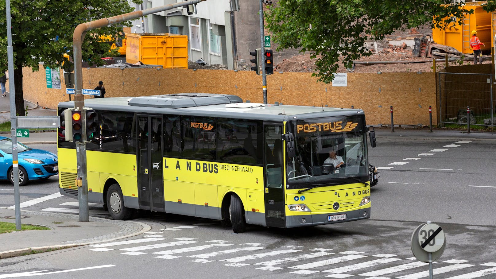 Busse im Bregenzerwald beschädigt – Polizei ermittelt