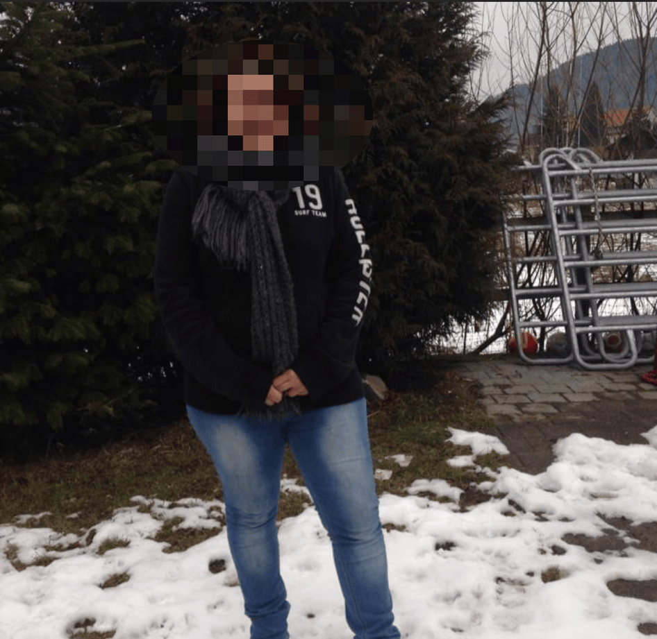 Die Angeklagte sitzt seit der Tat in Haft.