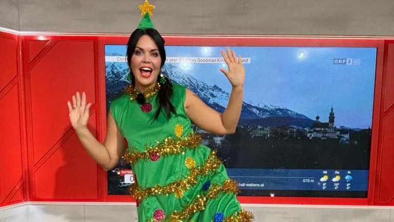 Martina Reuter als Christbaum