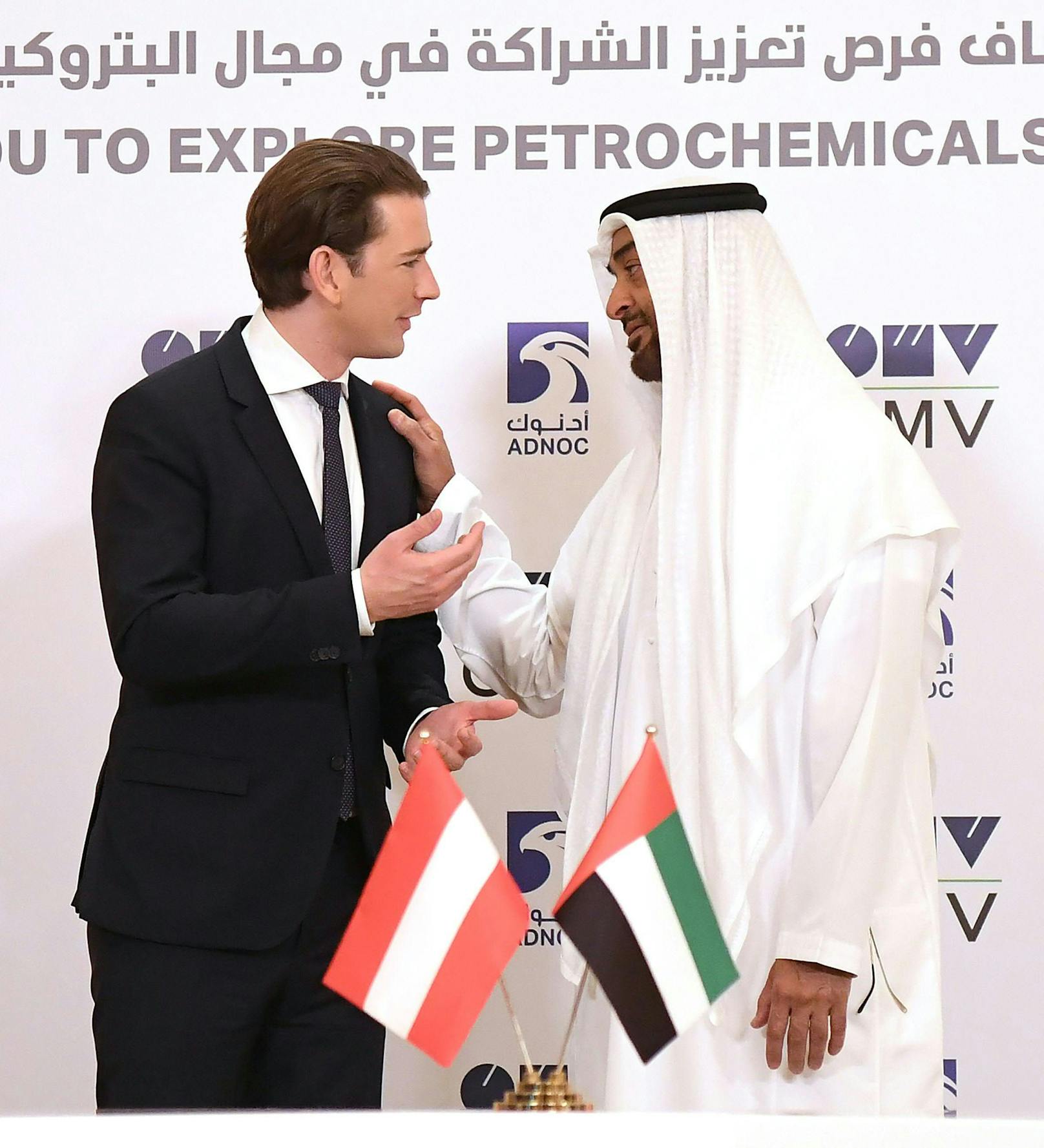 Im März 2019 waren Kanzler Kurz und Immojongleur Benko zusammen mit anderen Wirtschaftsbossen auf Staatsbesuch in Abu Dhabi.