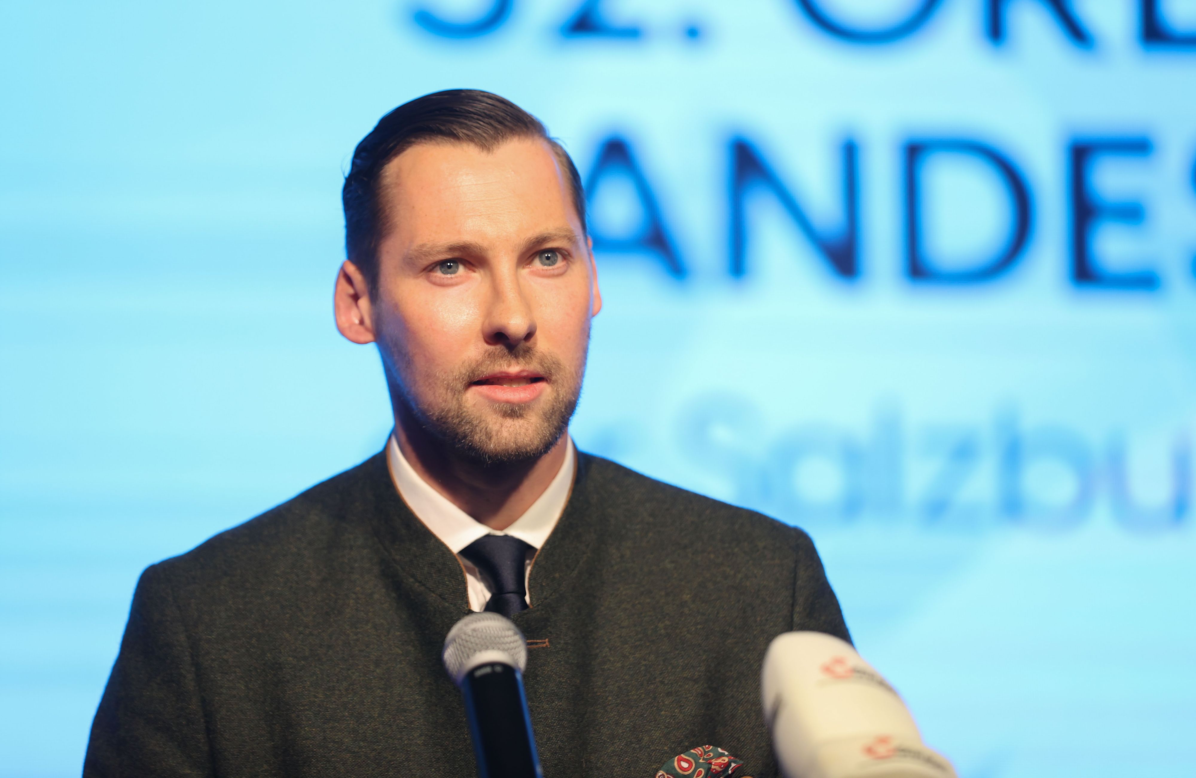Nach der Klage einer Klimaaktivistin wurde die Immunität von FPÖ-Mann Dominic Maier aufgehoben. Jetzt wurde ein Ermittlungsverfahren gegen ihn eingeleitet.