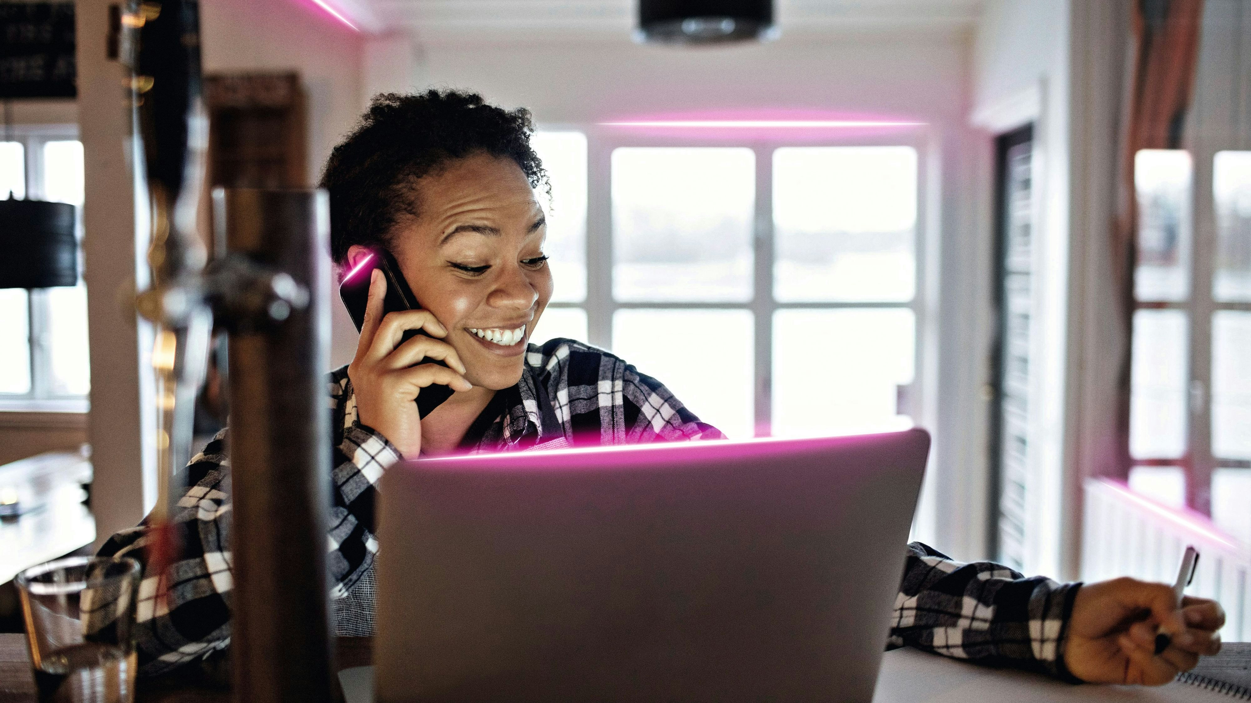 Rückkehr ins Büro, Smart Office und AI sind laut Umfrage die stärksten Business-Trends.