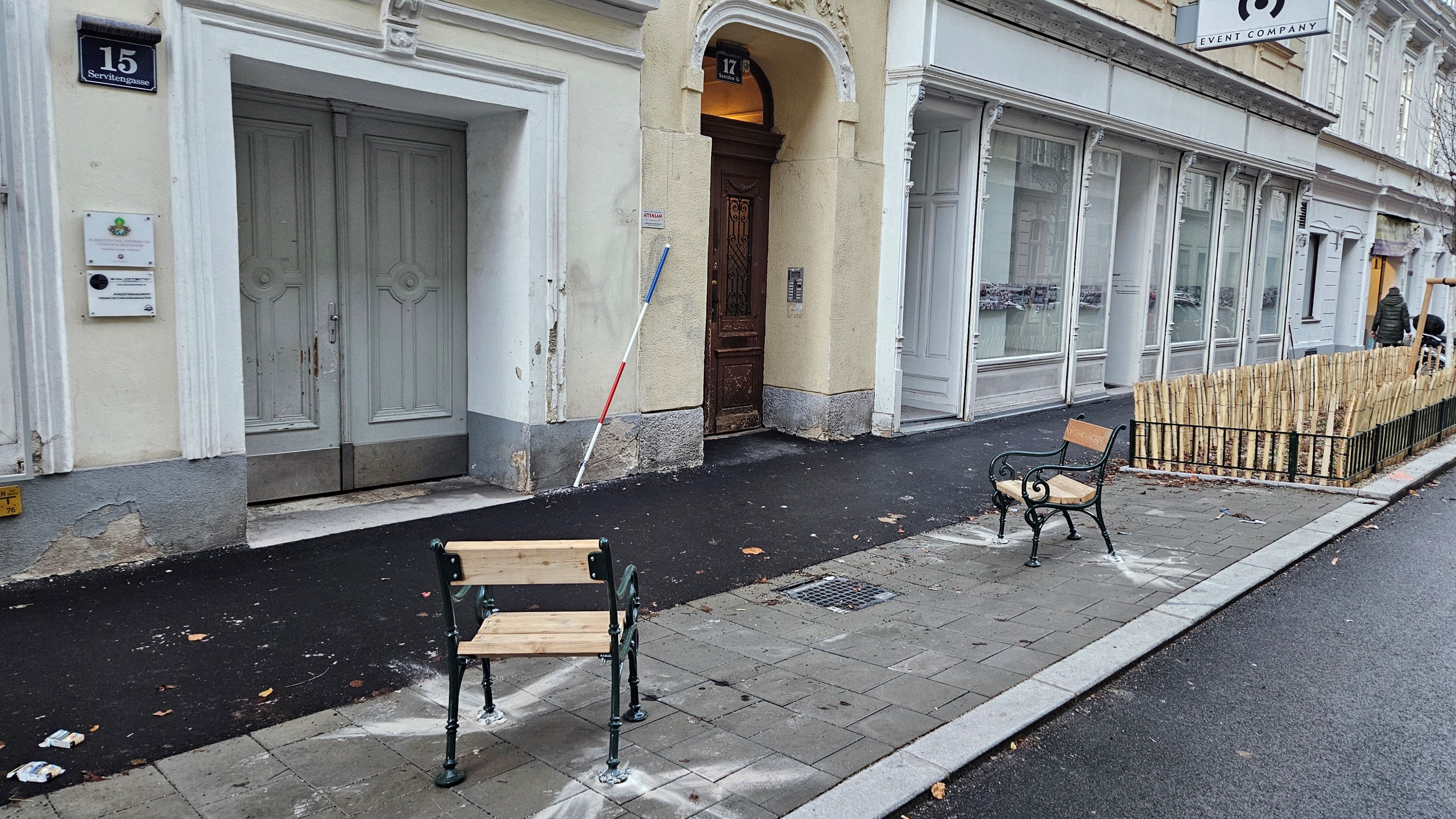 Diese Baumaßnahme in der Servitengasse ist einem Leser mysteriös.