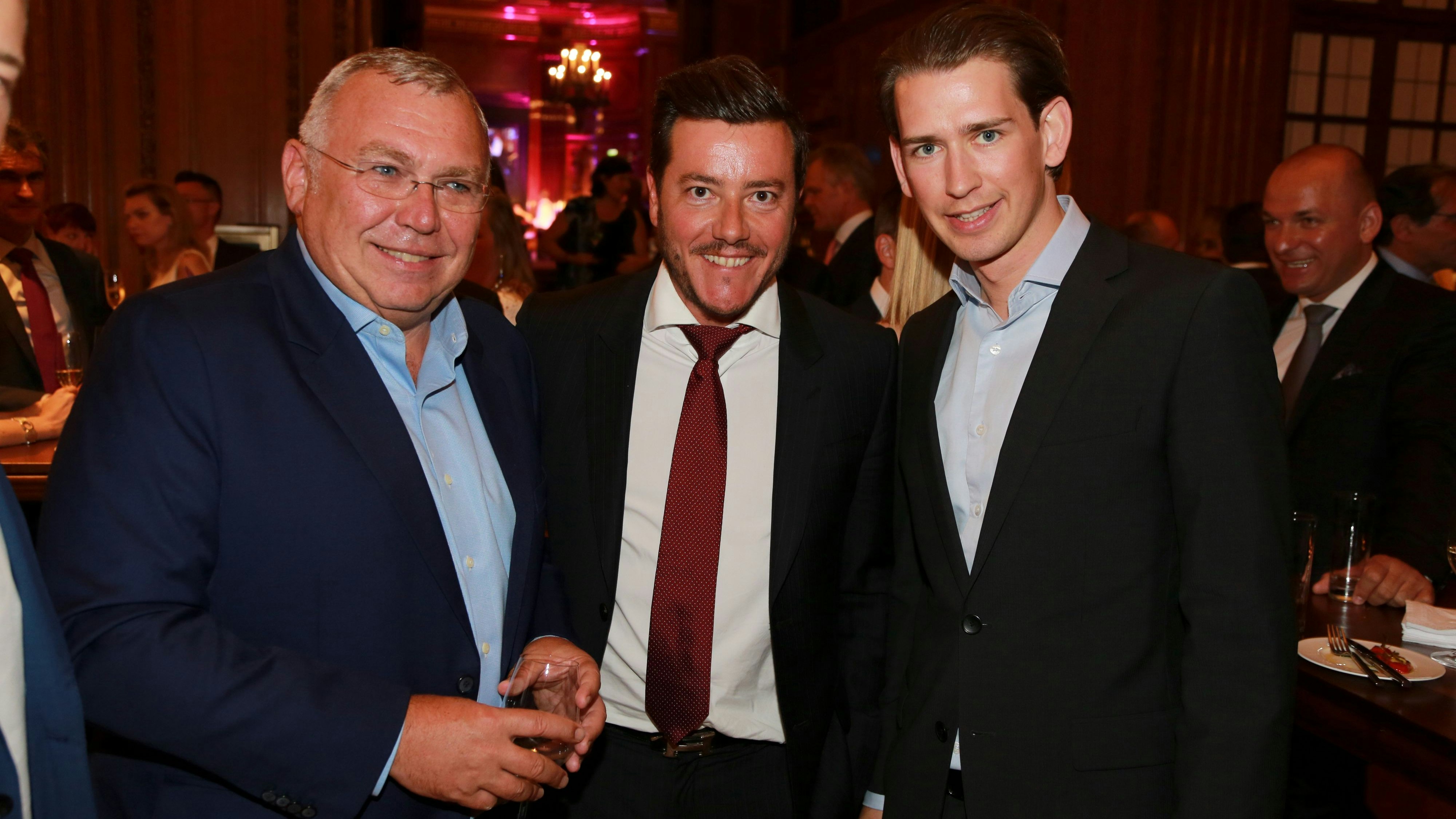 Ex-SPÖ-Kanzler Alfred Gusenbauer kassierte im Benko-Imperium Millionen. Da gab es auch keine Berührungsängste mit dem türkisen Ex-Kanzhler Sebastian Kurz.