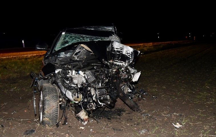 Der zerfetzte Range Rover - der Lenker starb.