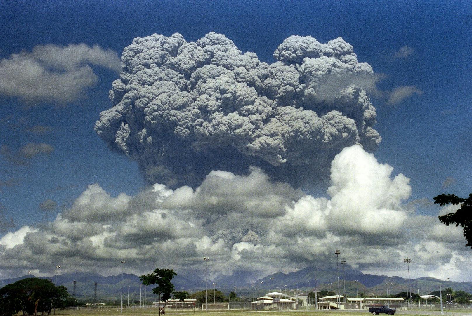 12. Juni 1991: Auf den Philippinen explodierte der Vulkan <strong>Pinatubo</strong> in einer gewaltigen Eruption.