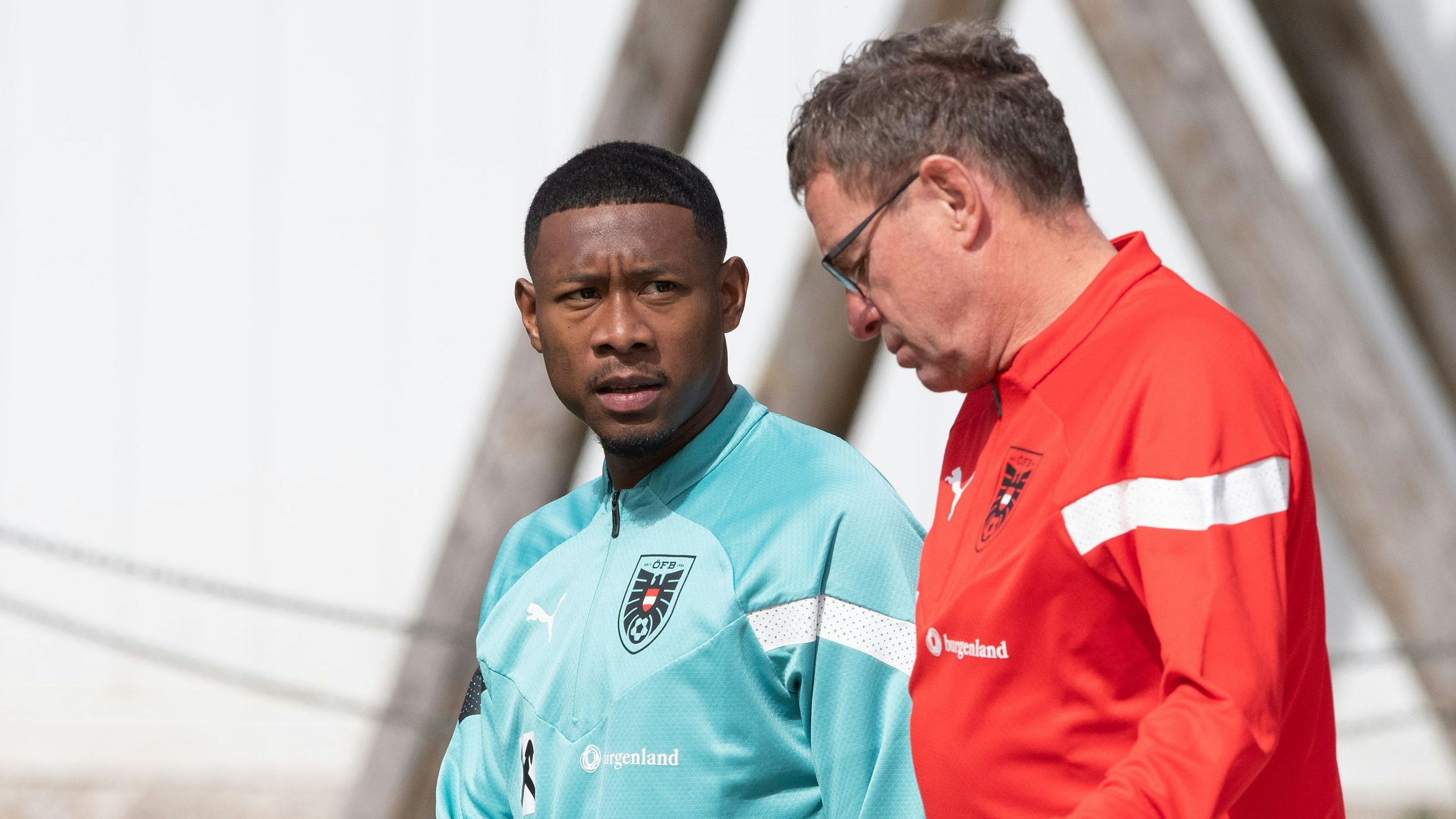 ÖFB-Teamchef Ralf Rangnick meldet sich erstmals nach der schweren Verletzung von David Alaba zu Wort. 