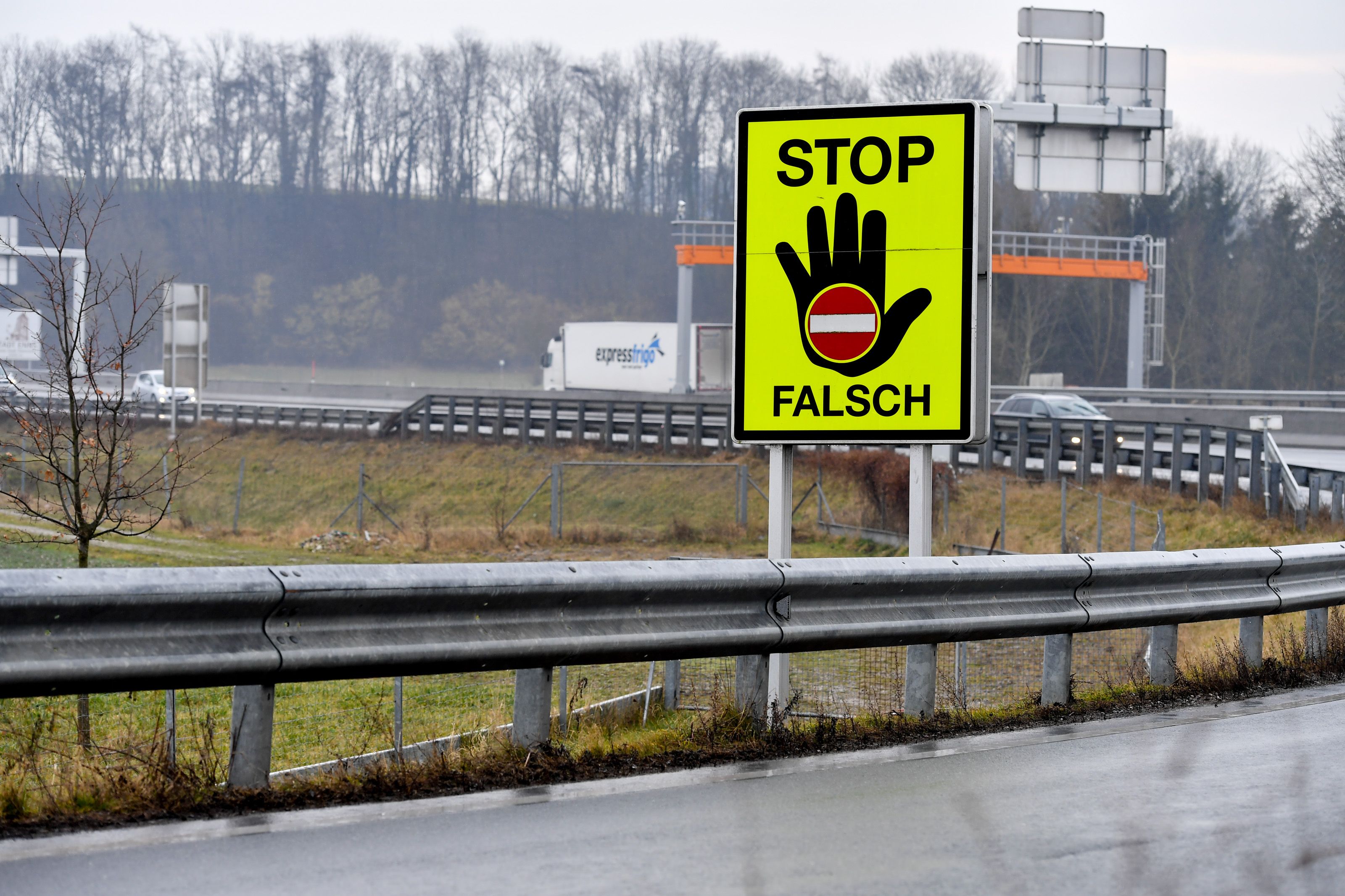 Der Pkw-Lenker aus Italien fuhr auf der A2 falsch auf.