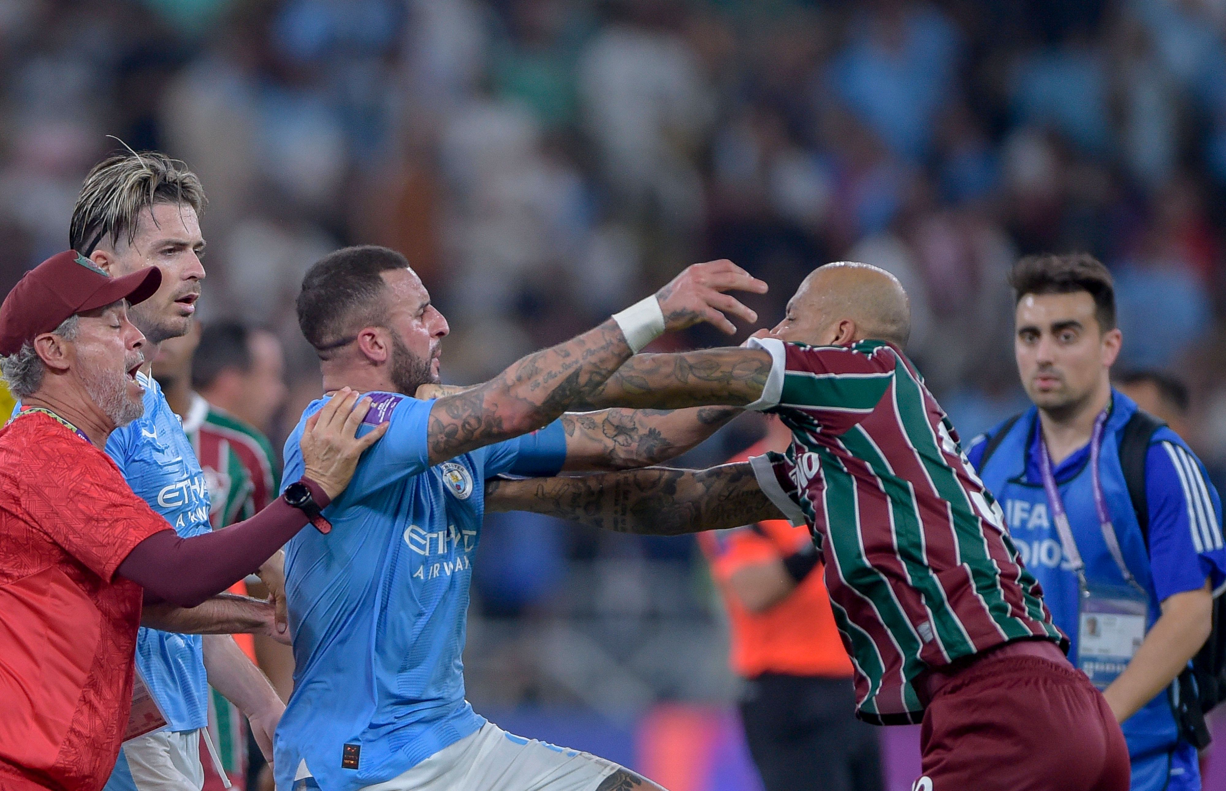 Felipe Melo rastet aus