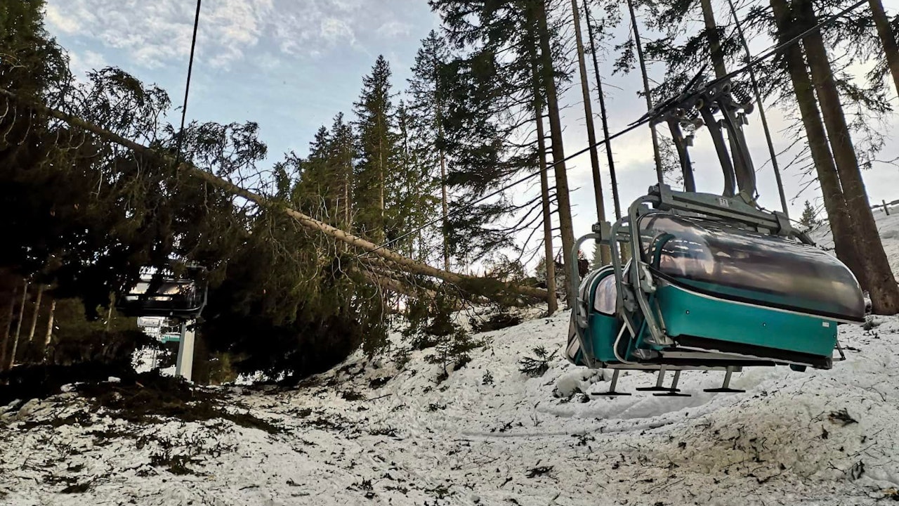 Heute.at - 4 Verletzte – Sturm sorgt für fatalen Sessellift-Unfall