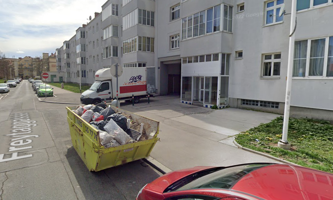 In der Freytaggasse versuchte ein Trio, in eine Wohnung einzubrechen.