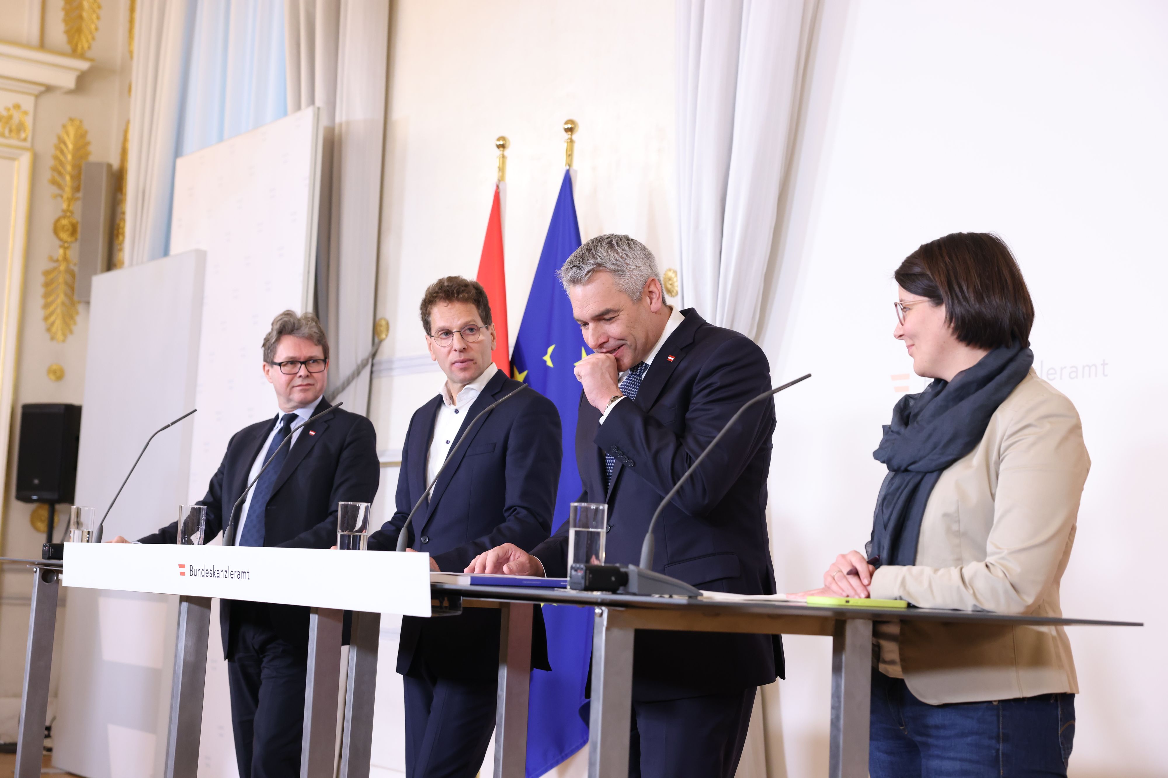 Heute.at - Wir husten dem Christkind was