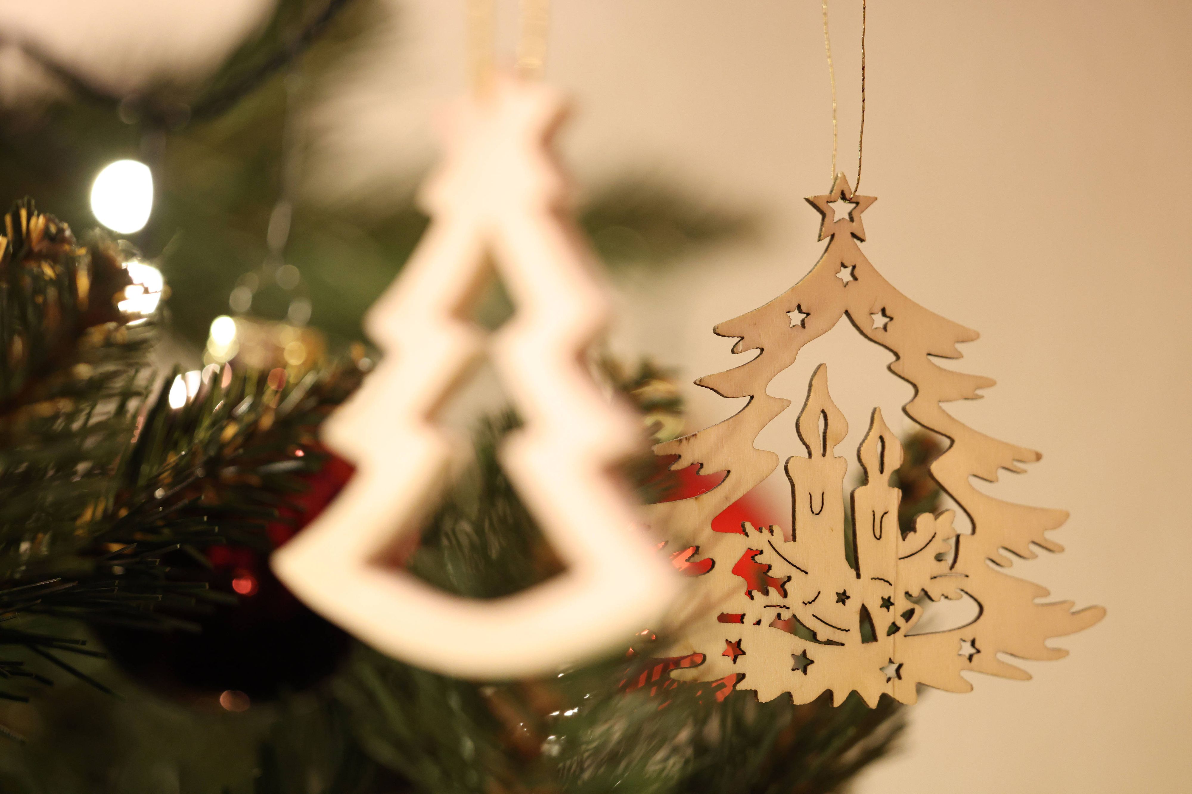 Möchtest du Weihnachten mal ein bisschen anders feiern? Wir haben für dich zwölf außergewöhnliche Traditionen aus anderen Ländern gesammelt. (Symbolbild)