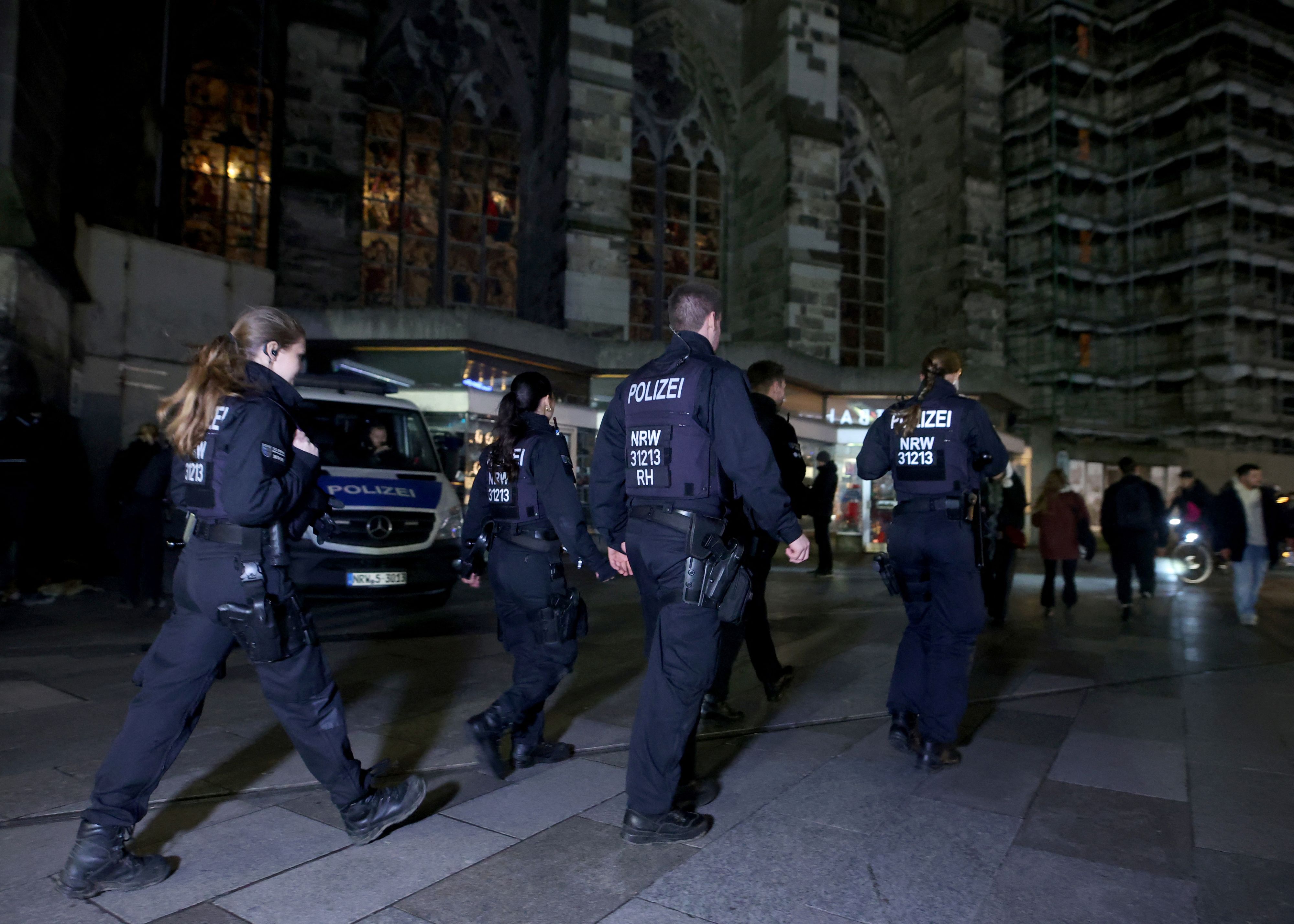 Die Zahl politisch motivierter Straftaten in Deutschland steigt stark an.