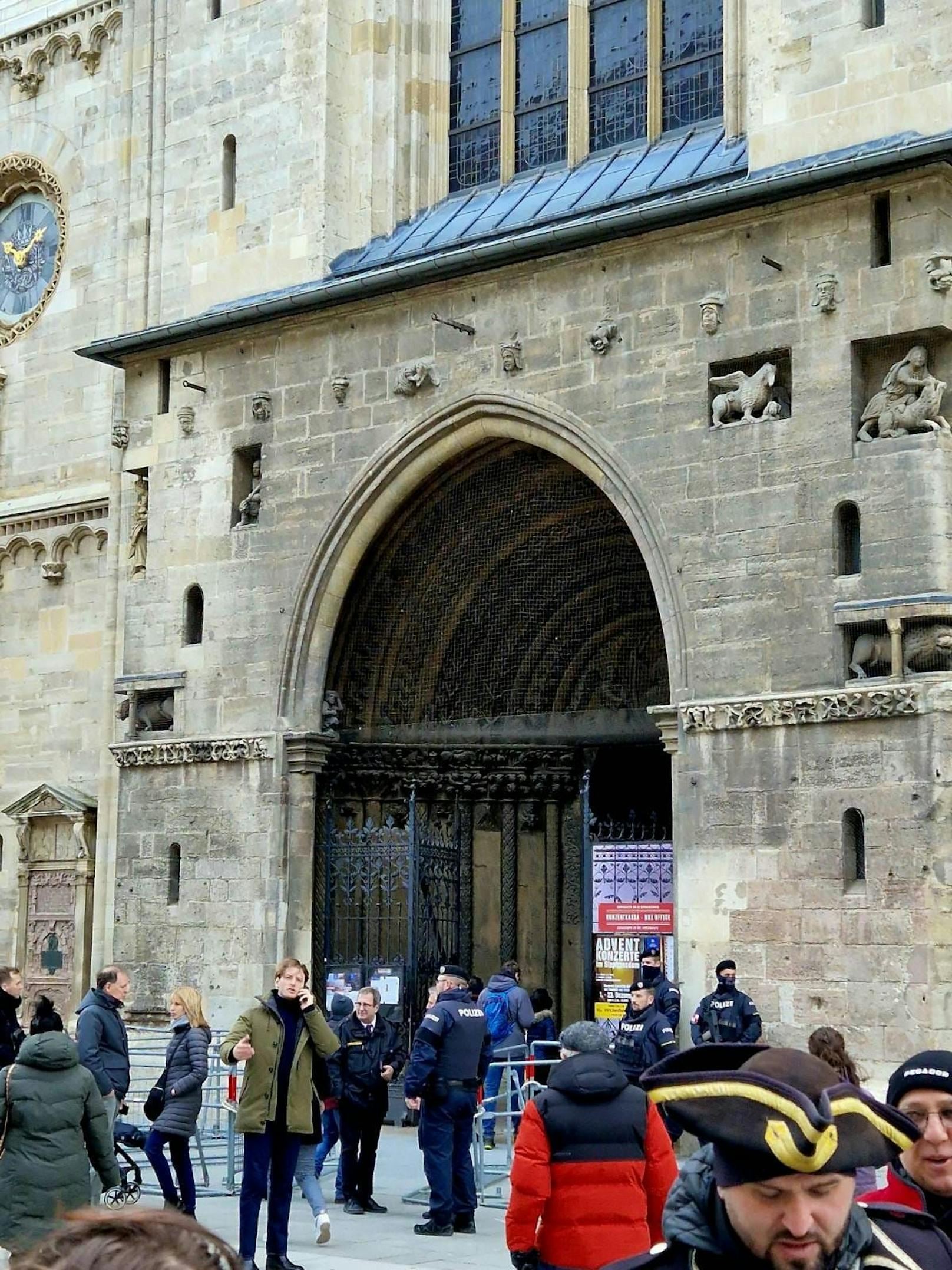 Sie sollen Anschläge auf Weihnachtsmärkte und Gottesdienste in Wien geplant haben. 