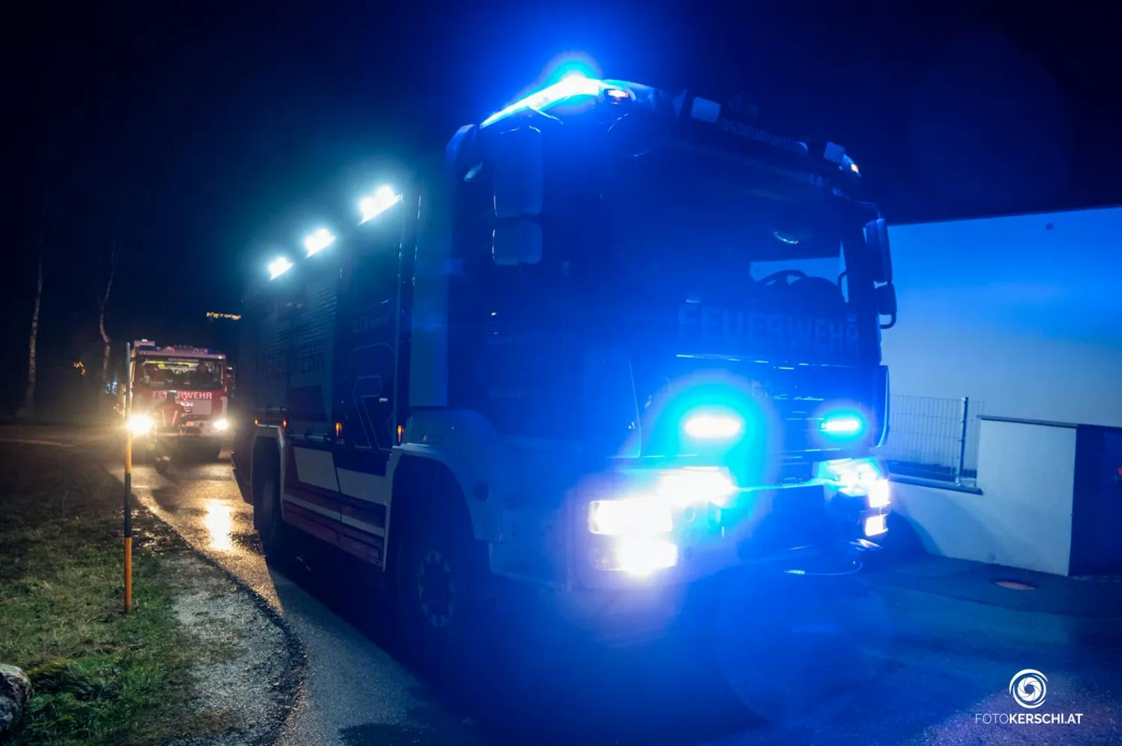 Drei Feuerwehren waren am späten Abend des Heiligen Abends in Kremsmünster (Bezirk Kirchdorf an der Krems) im Einsatz. Der Brand war beim Eintreffen bereits fast erloschen.