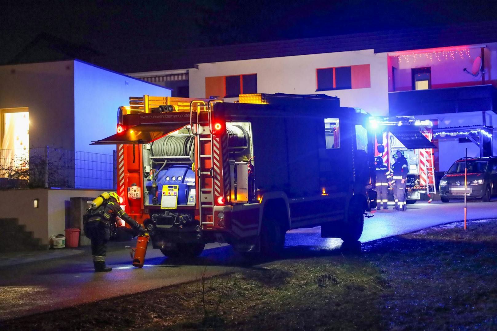 Drei Feuerwehren waren am späten Abend des Heiligen Abends in Kremsmünster (Bezirk Kirchdorf an der Krems) im Einsatz. Der Brand war beim Eintreffen bereits fast erloschen.