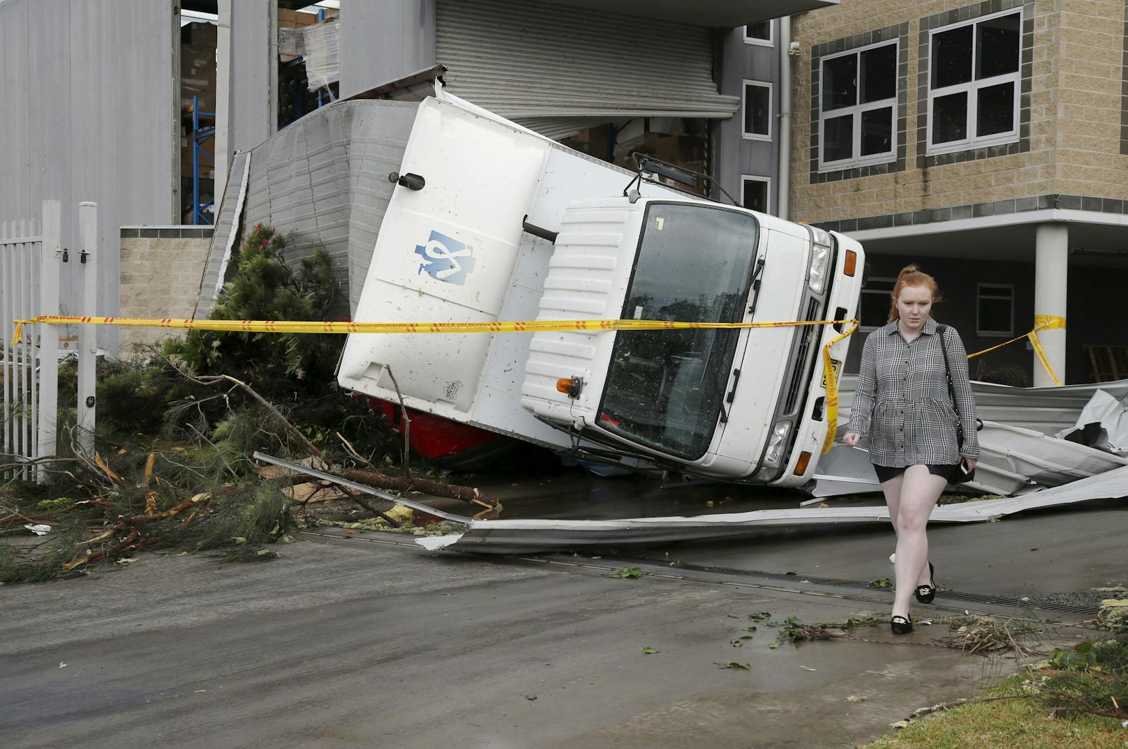 Schwere Stürm haben die Ostküste Australiens heimgesucht. Für den Stephanitag drohen den Bundesländern Queensland, Victoria und New South Wales weitere Unwetter.