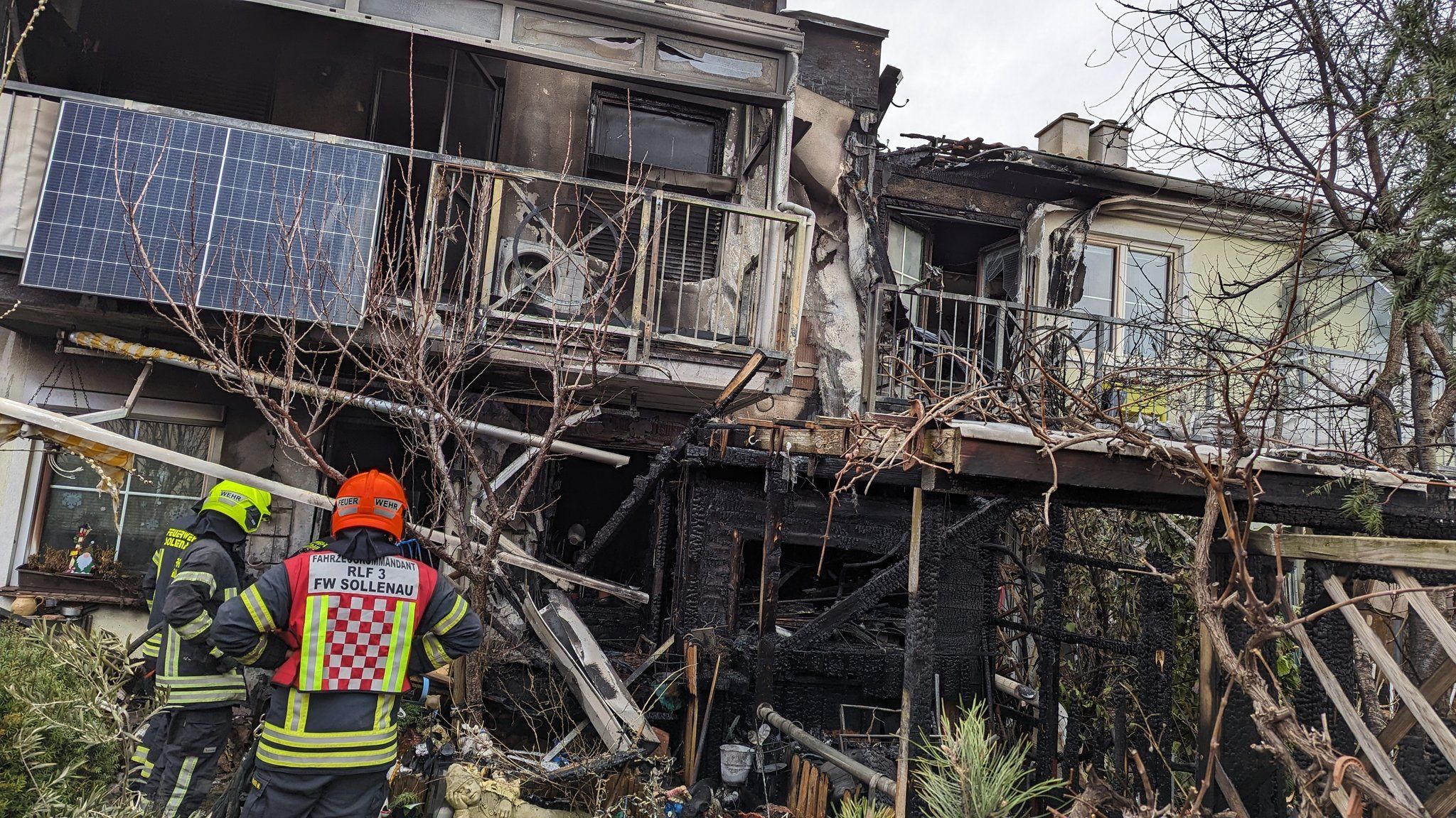 Am frühen Dienstagmorgen wurde die Feuerwehr zu einem Wohnungsbrand alarmiert.