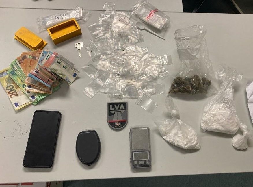 In der Wiener Donaustadt konnten Beamte der LPD Wien einen mutmaßlichen Drogendealer festnehmen.