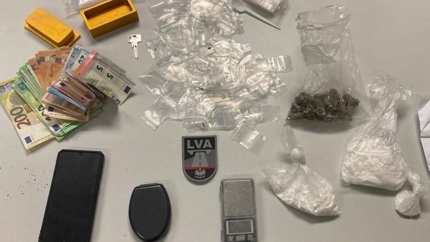 In der Wiener Donaustadt konnten Beamte der LPD Wien einen mutmaßlichen Drogendealer festnehmen.