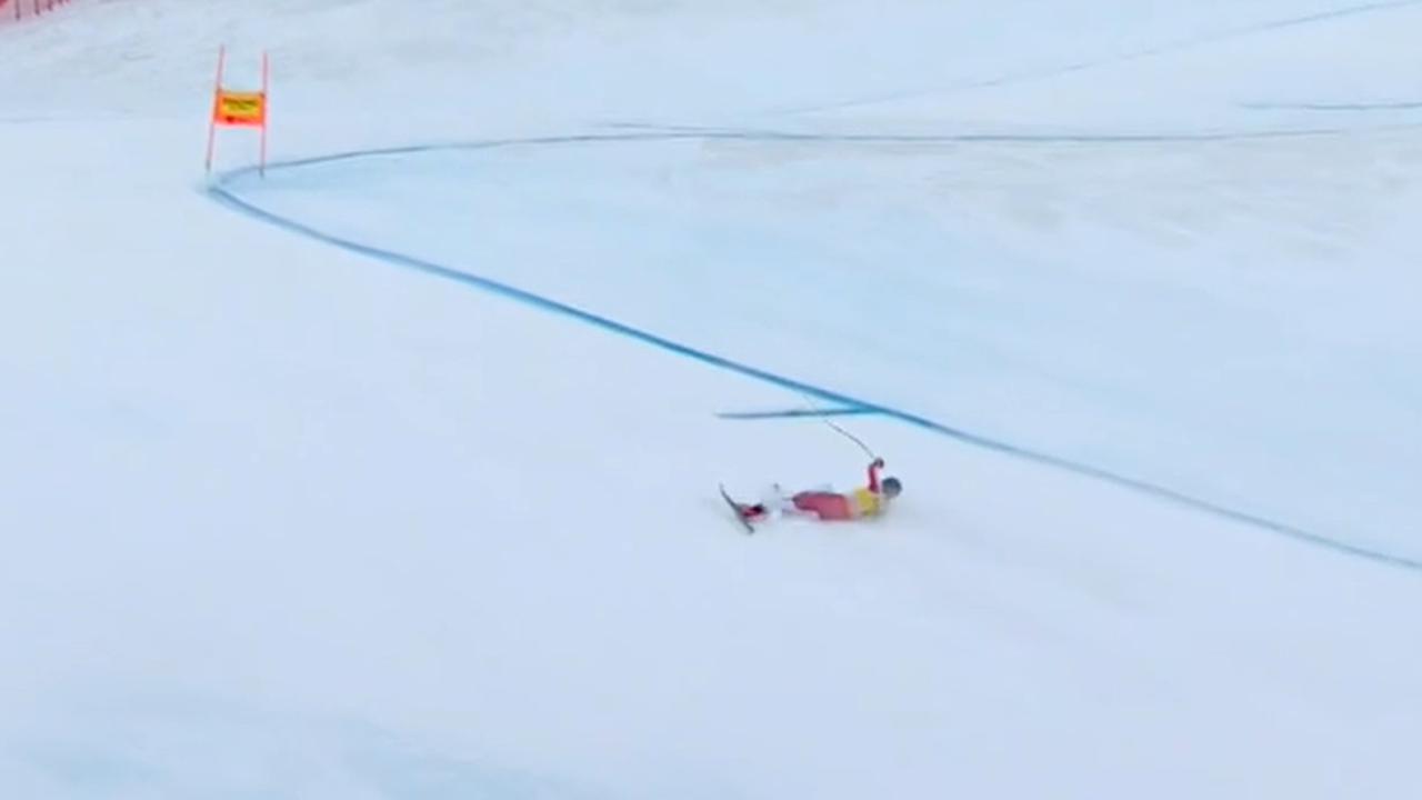 Der schwere Sturz von Marco Schwarz in Bormio Wintersport heute.at