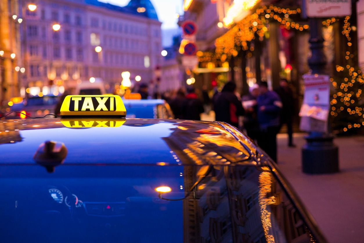 Nächstes Jahr kann man nur noch E-Fahrzeuge als Taxi zulassen. (Symbolfoto)