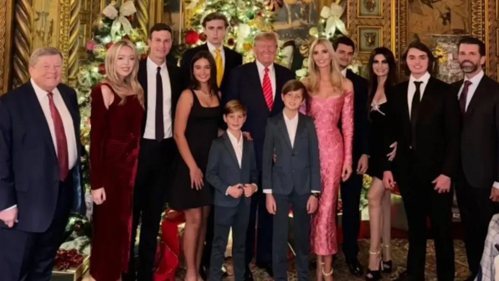 Rätsel um Trumps Weihnachtsfoto – Wo ist Melania?