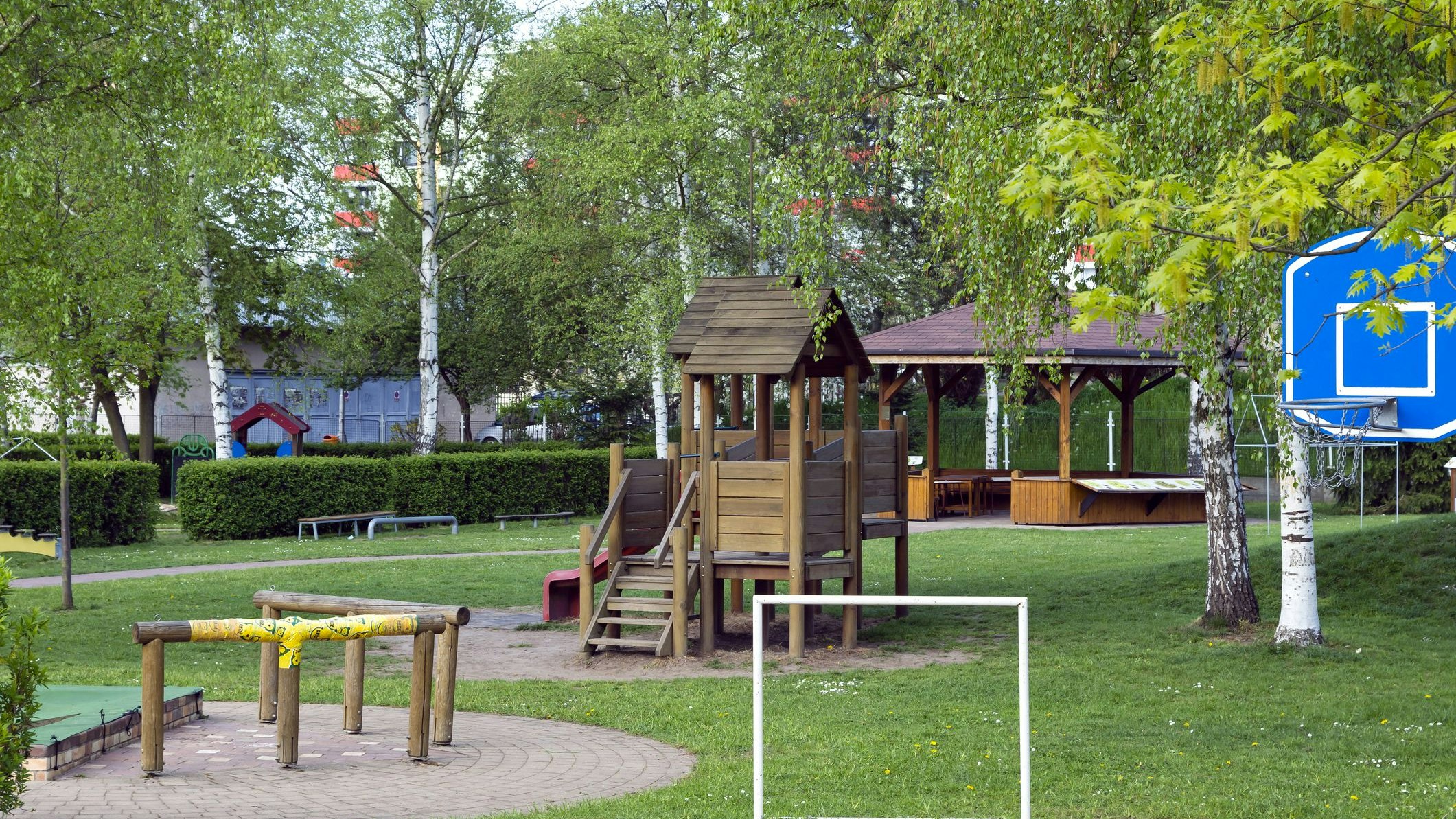 Heute.at - Mit Papas Glock – Bub (12) schießt auf Spielplatz