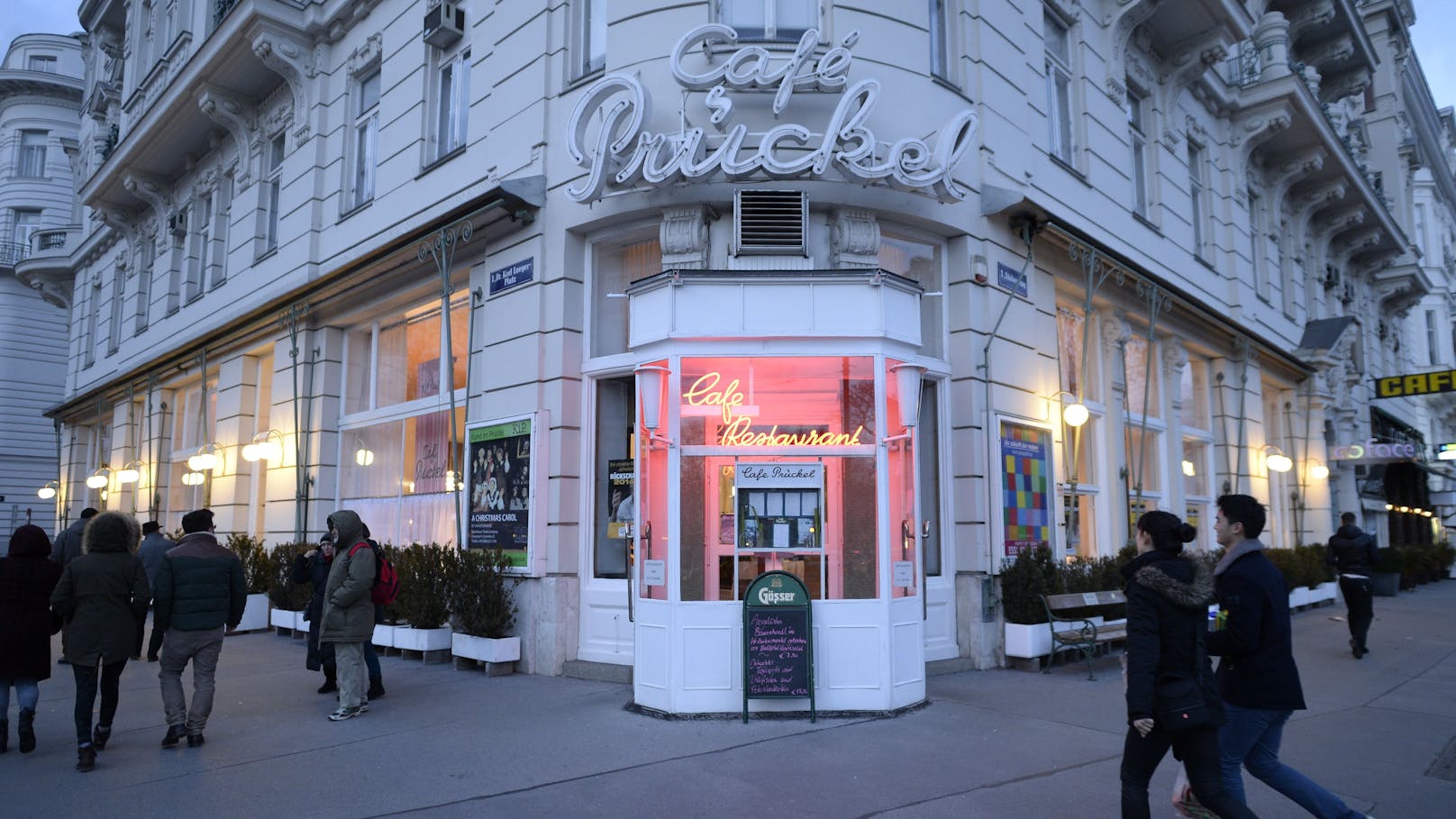 Das Café Prückel ist eine Kaffeehaus-Legende in der Wiener City. 