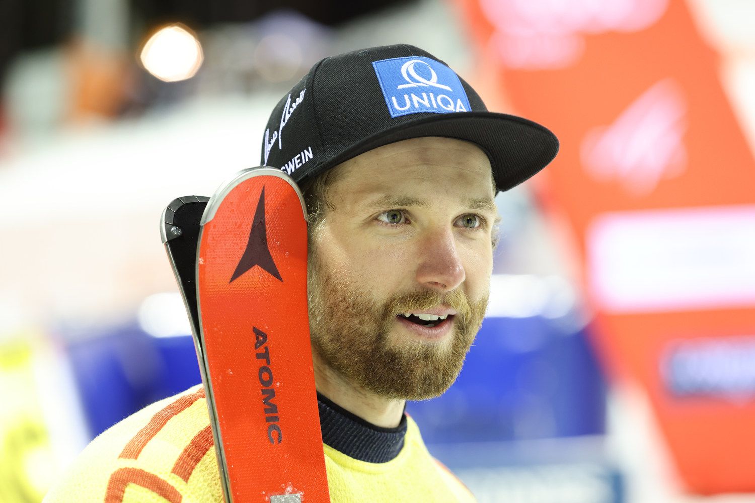 Ski-Star Marco Schwarz hat sich schwer am Knie verletzt. 