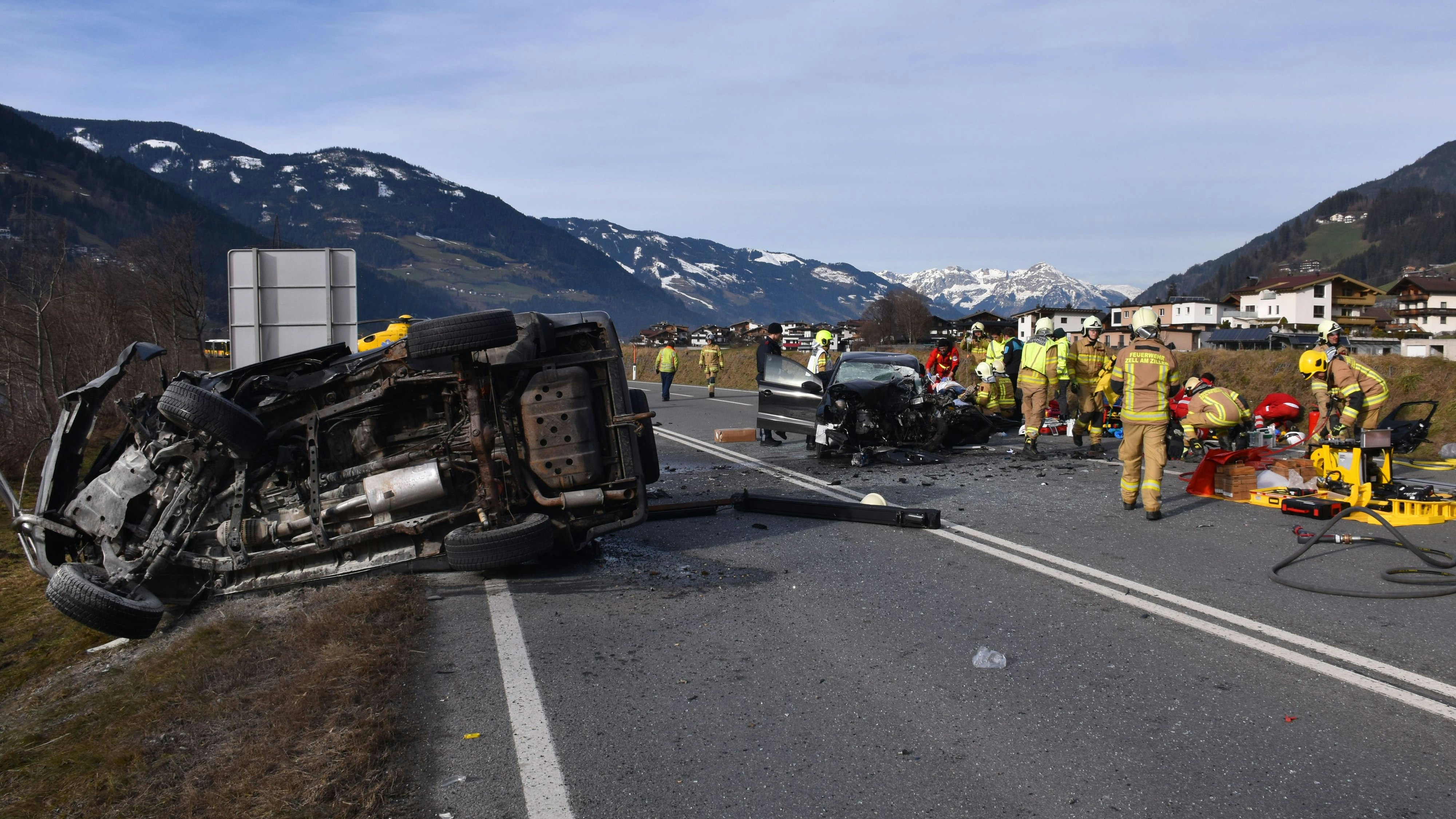 Schwerer Verkehrsunfall in Aschau im Zillertal.