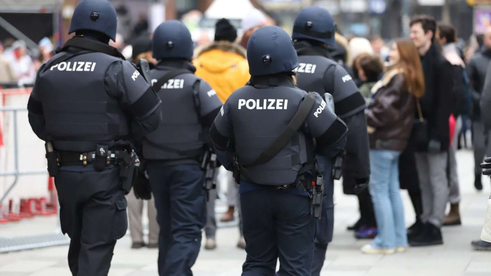 Terror-Angst zu Silvester – Beamte bewachen Wiener City