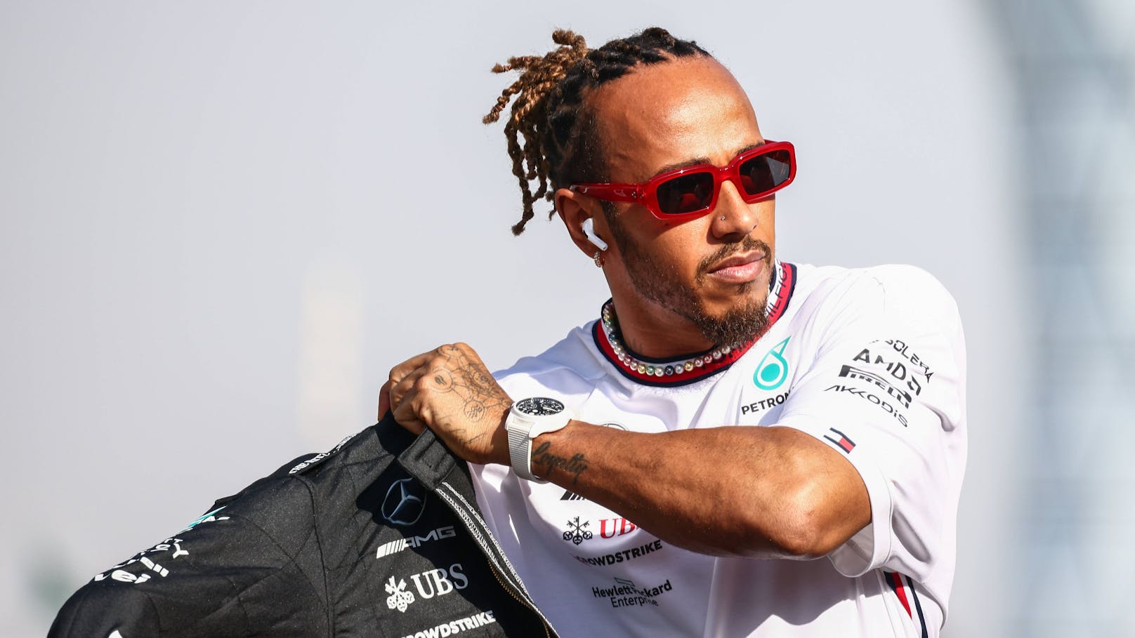 Hamilton vor Sensationswechsel zu Mercedes-Rivalen