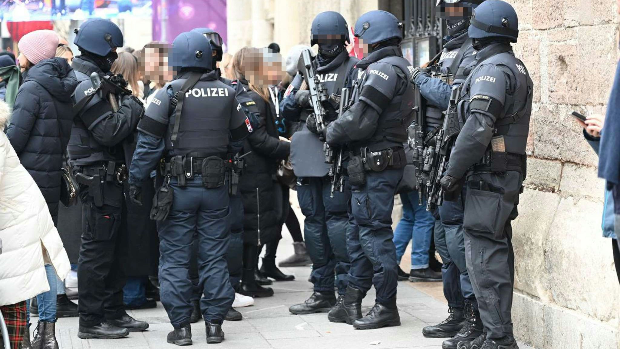 Terror-Angst zu Silvester – Beamte bewachen Wiener City