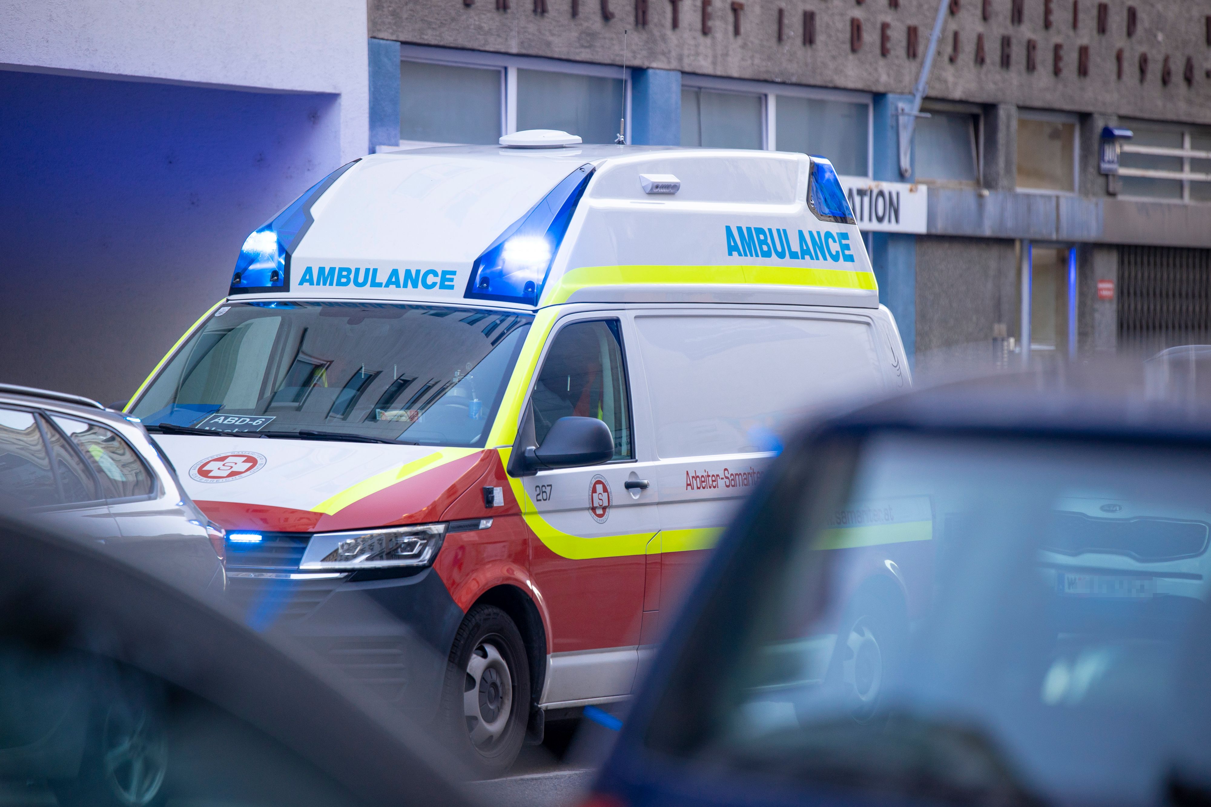 Die 56-Jährige wurde ins LKH Rottenmann gebracht (Symbolfoto).