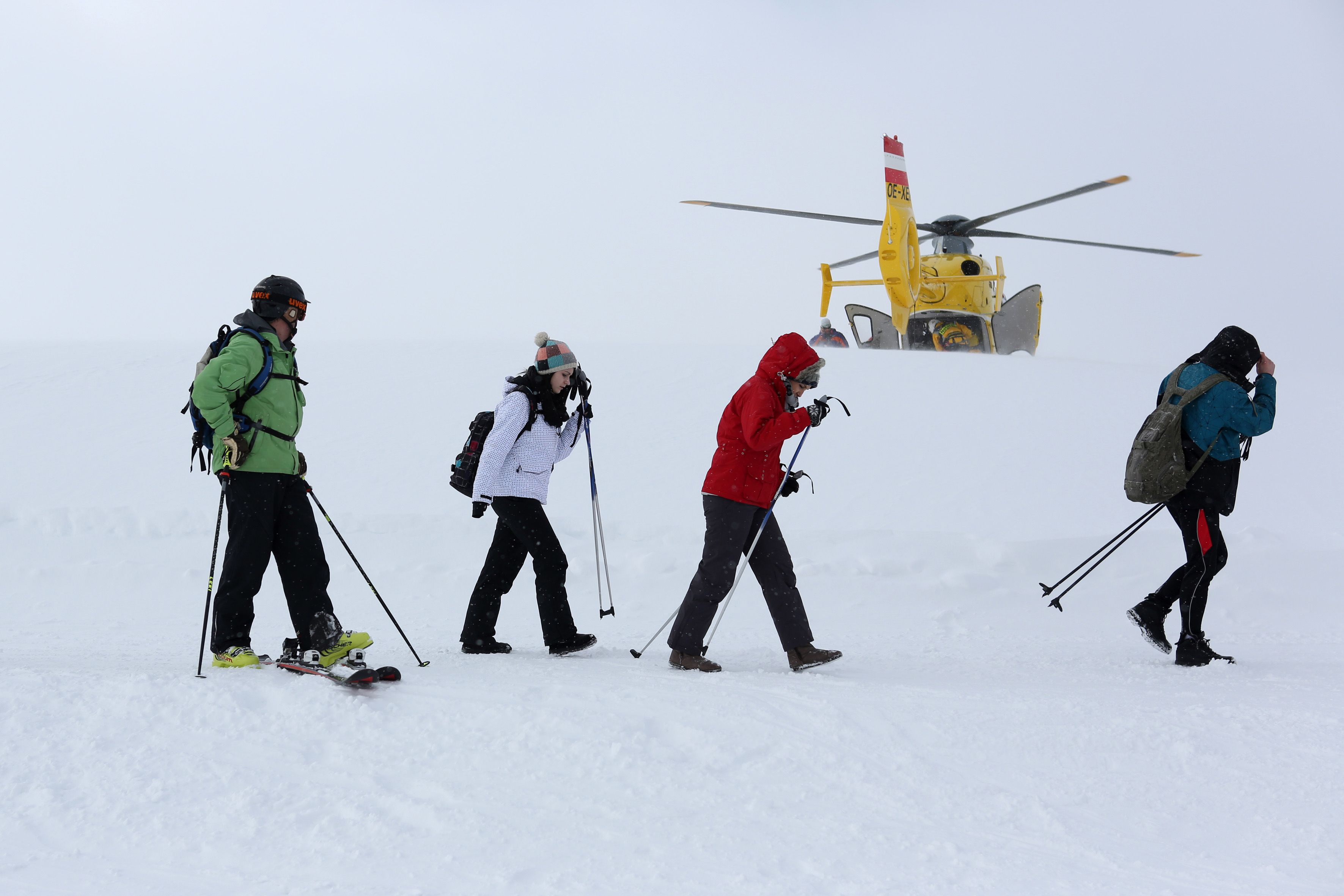 Die verletzte Skitourengeherin musste mit dem Rettungshubschrauber abtransportiert werden. Symbolbild. 