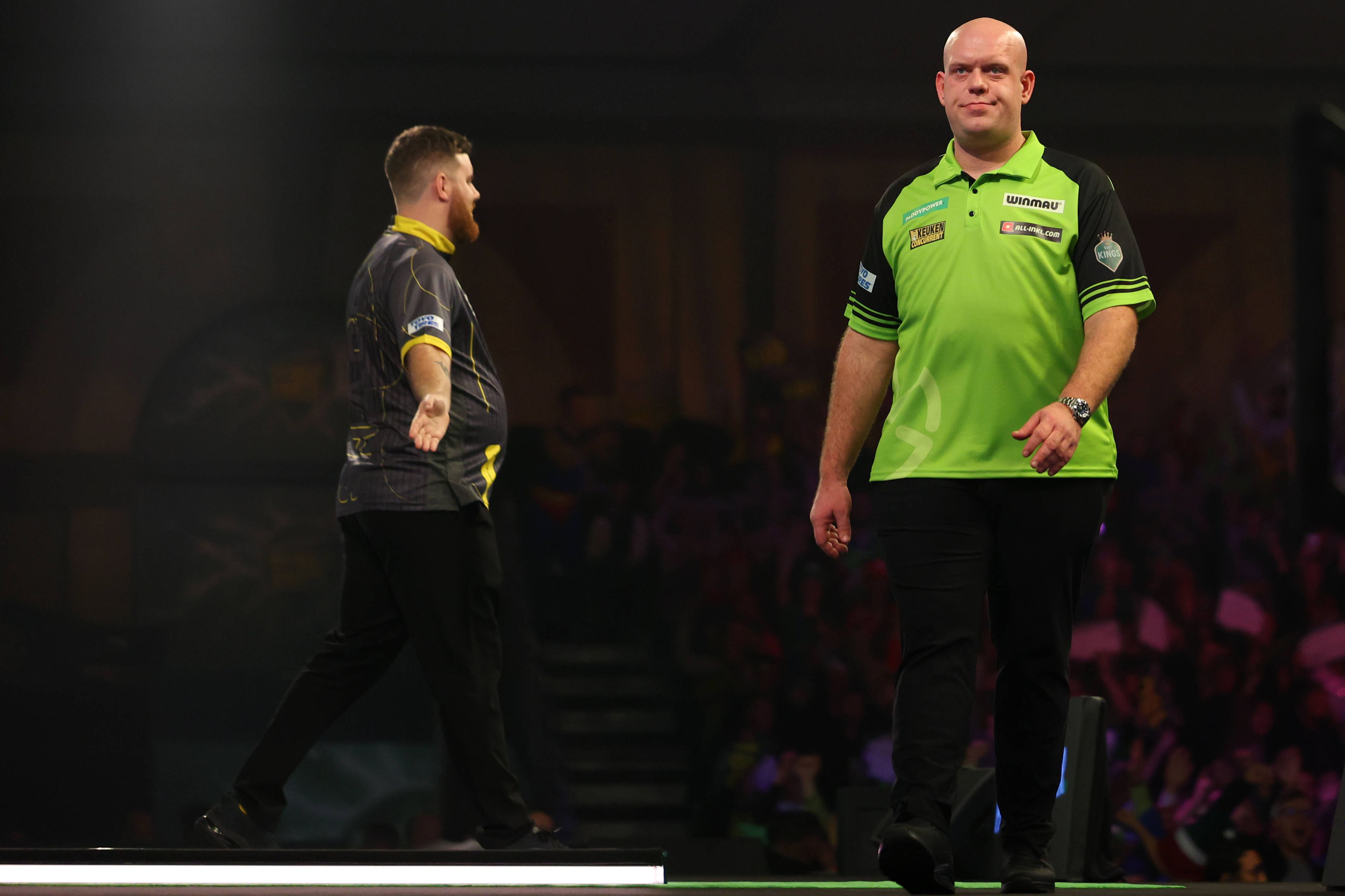 Michael van Gerwen verlor überraschend gegen Scott Williams.