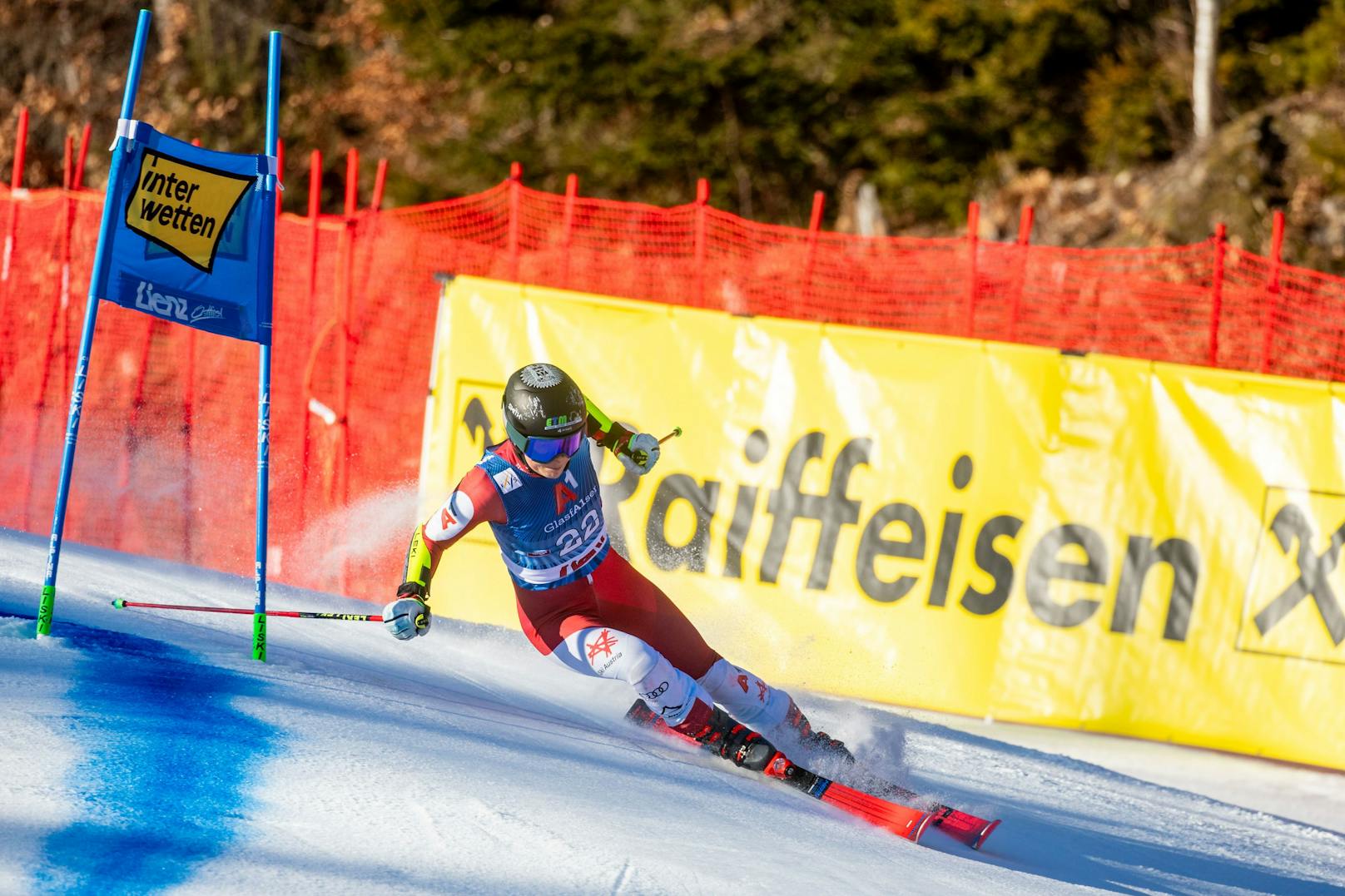 Julia Scheib rettete die Ehre der ÖSV-Damen beim Riesentorlauf in Lienz. Beim Heimweltcup holte die Steirerin Platz fünf. Der Sieg ging an die US-Amerikanerin Mikaela Shiffrin.