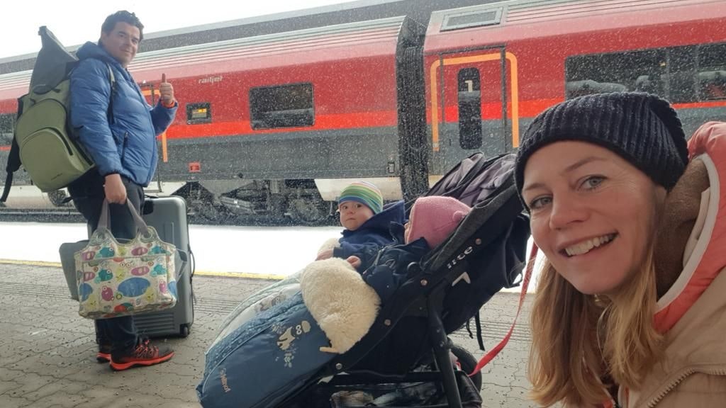 Familie hatte Gepäck am Bahnsteig, doch Zug fuhr ab
