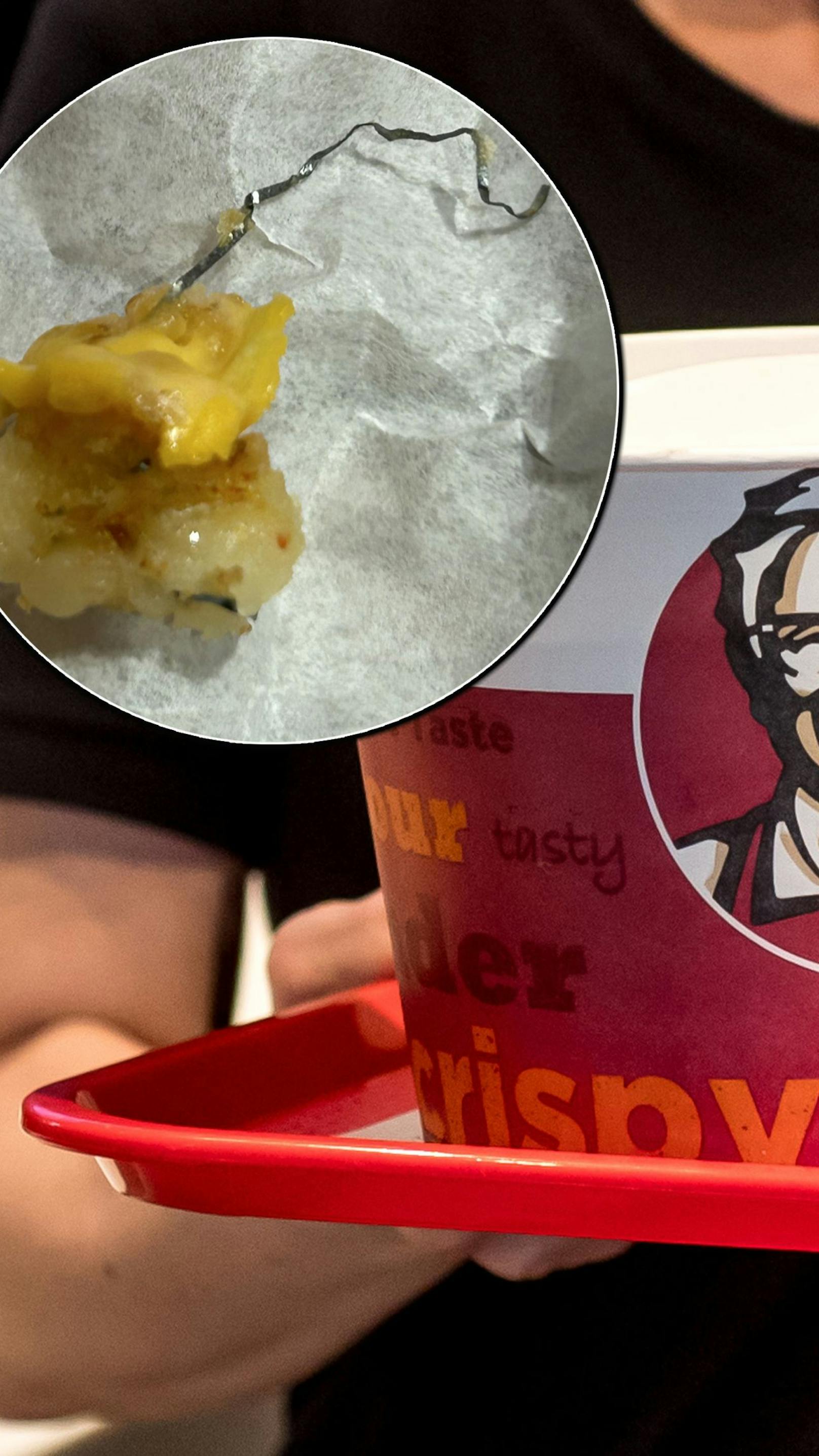 "Scharf wie Rasierklinge": Wiener mit Ekel-Fund bei KFC