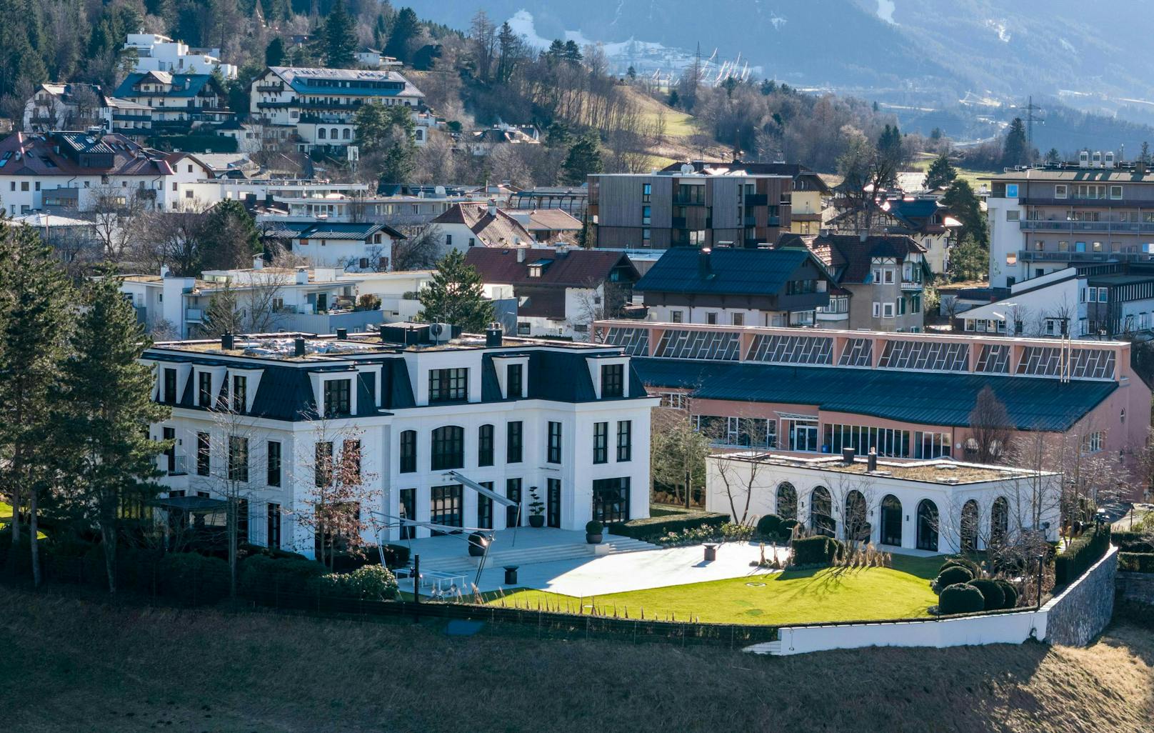 Das ist Rene Benkos Luxus-Villa in Innsbruck.