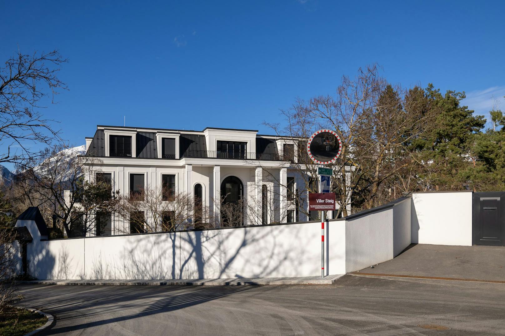 Das ist Rene Benkos Luxus-Villa in Innsbruck.